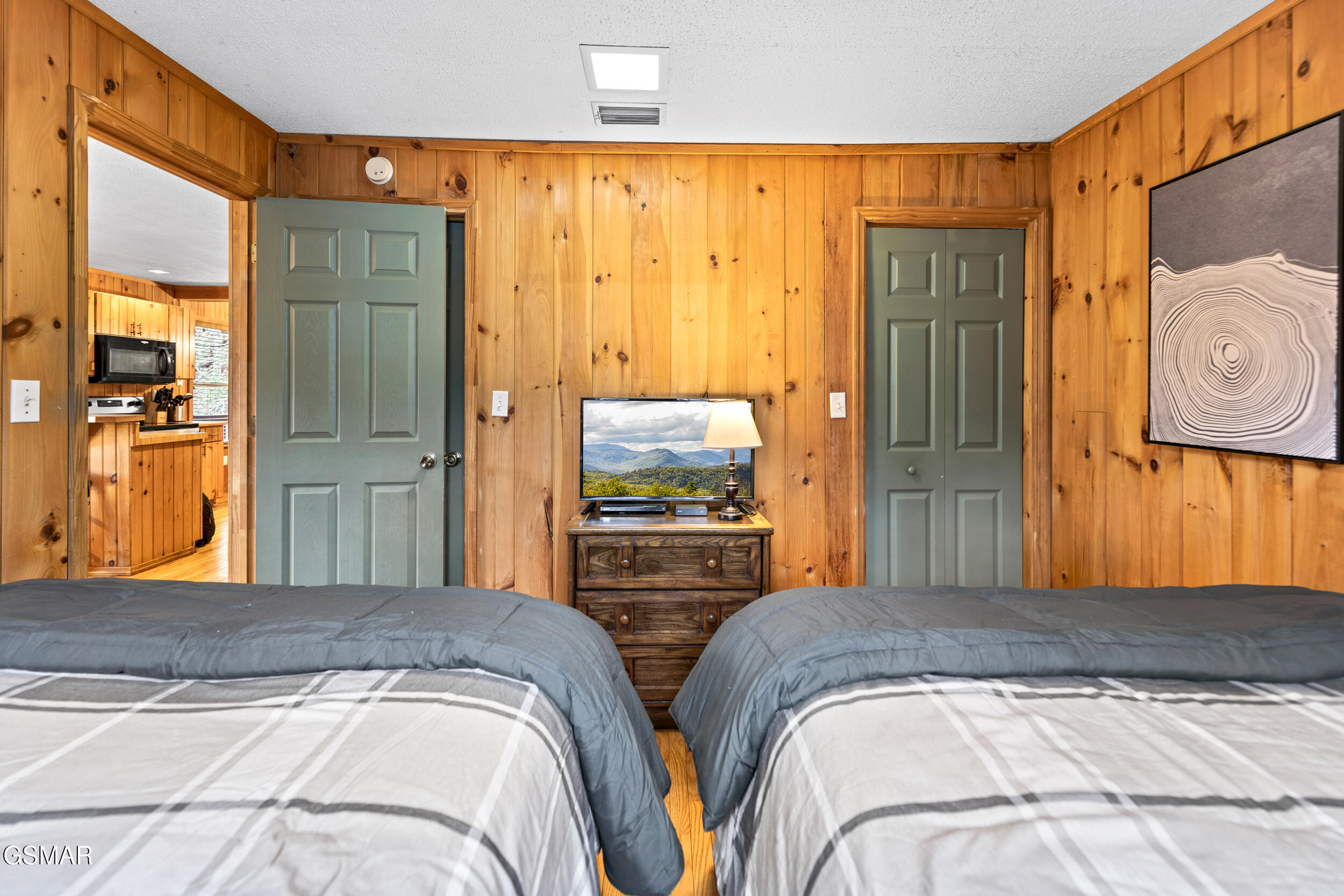 209 Teaberry Lane Gatlinburg TN 37738