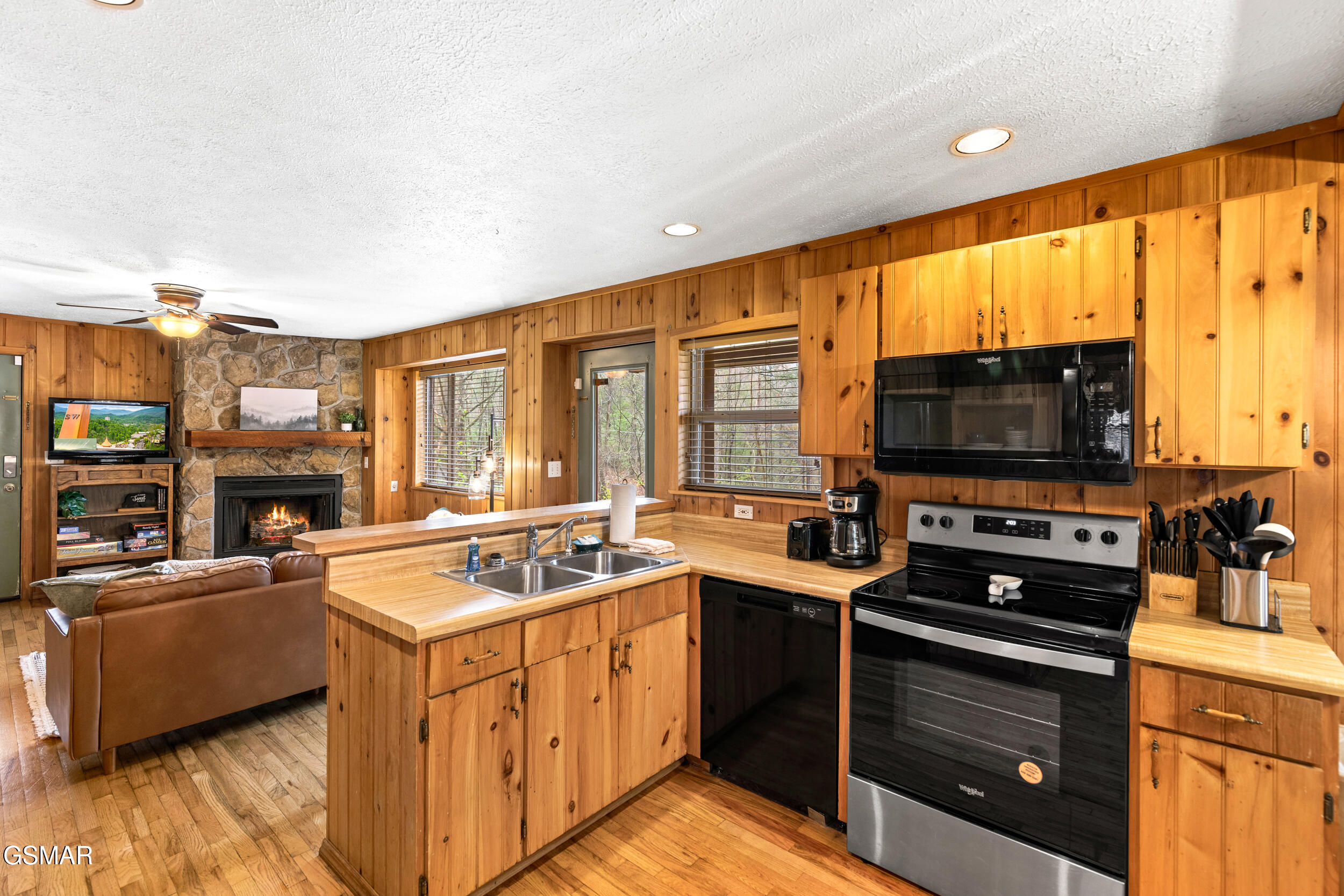 209 Teaberry Lane Gatlinburg TN 37738