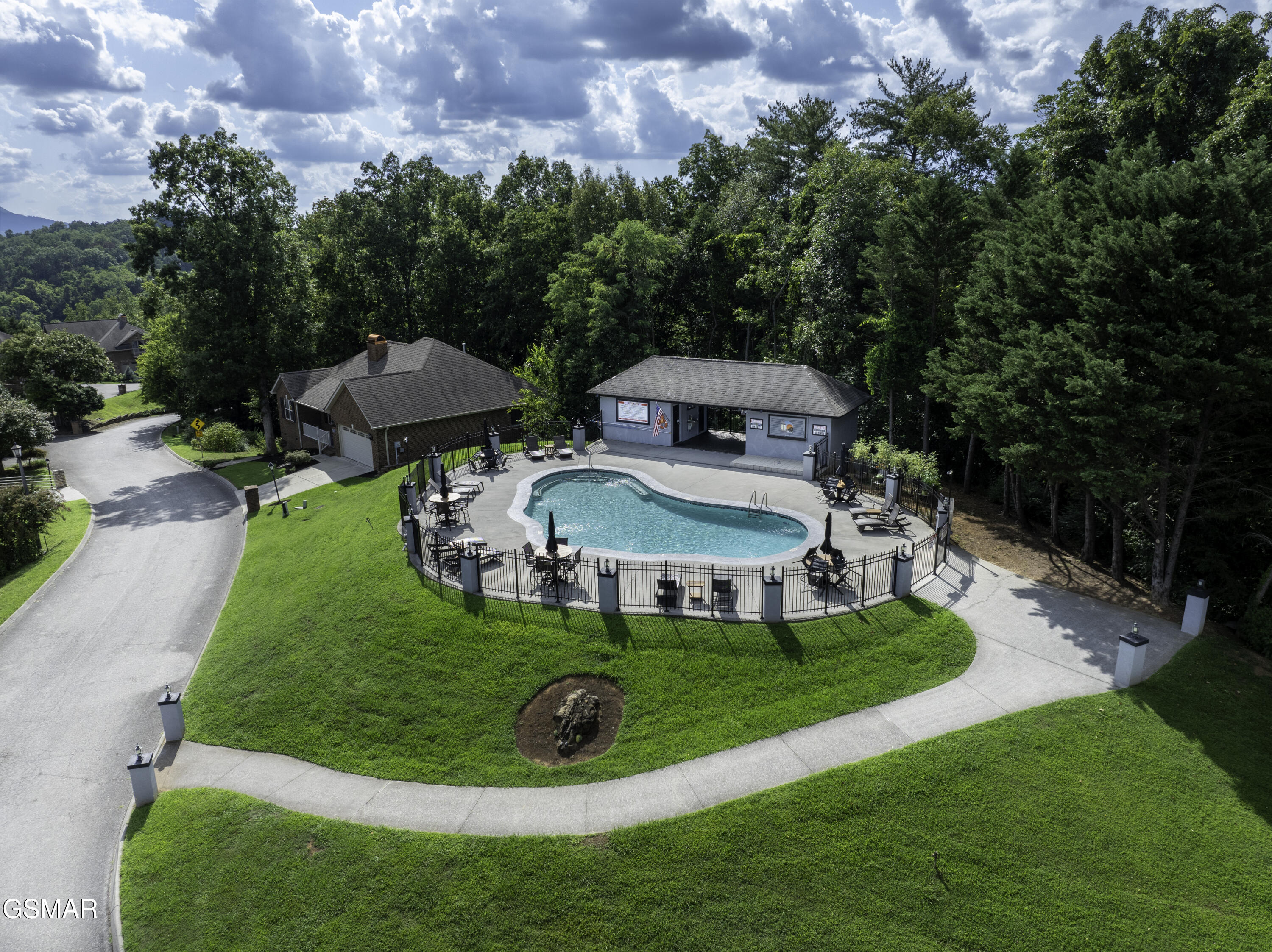 234 Timberlodge Lane Sevierville TN 37862