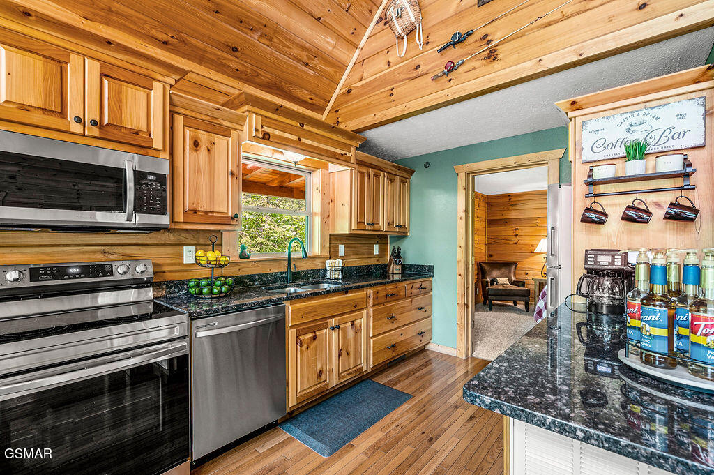 766 High Mountain Way Gatlinburg TN 37738