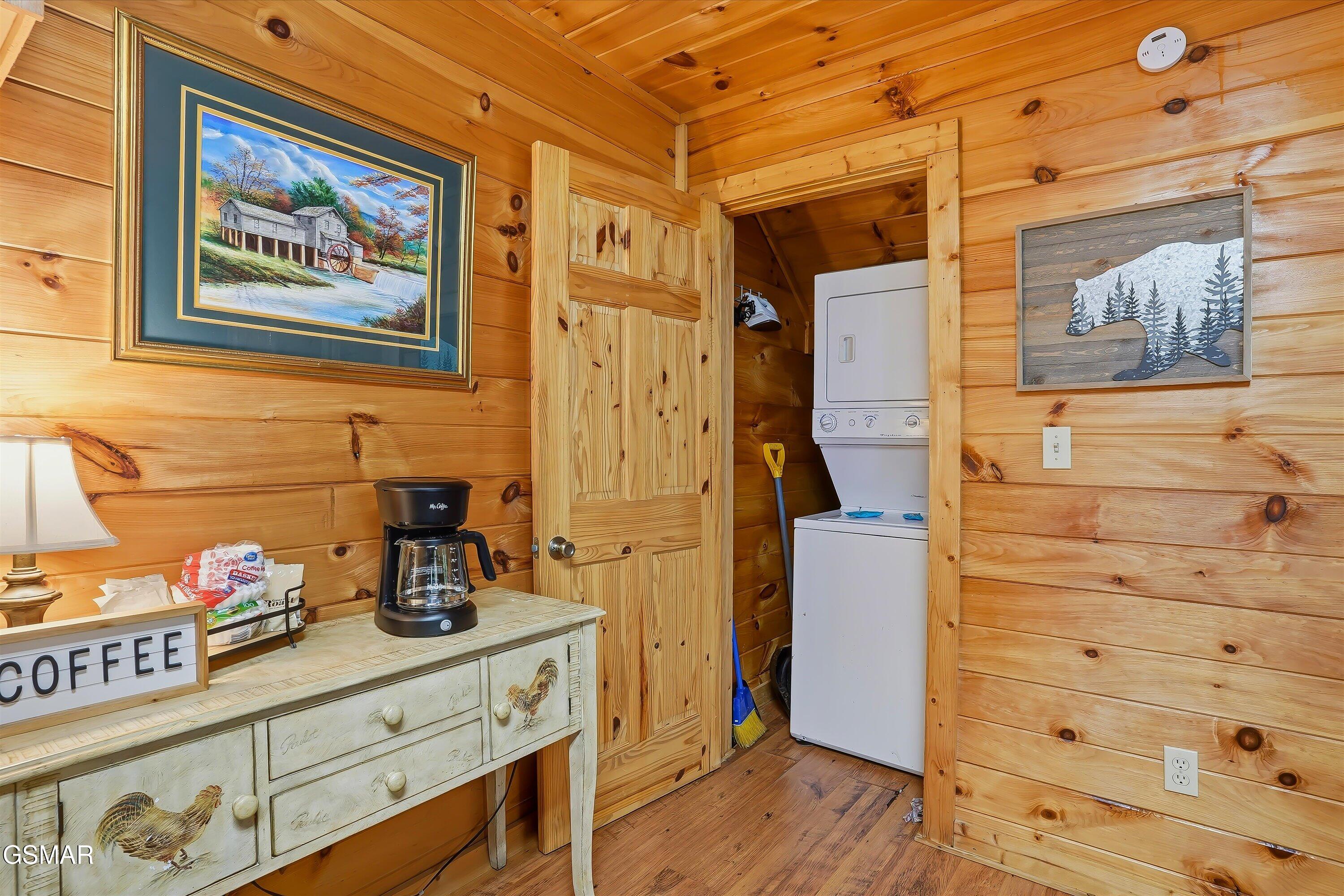 2061 Luzerne Drive Gatlinburg TN 37738