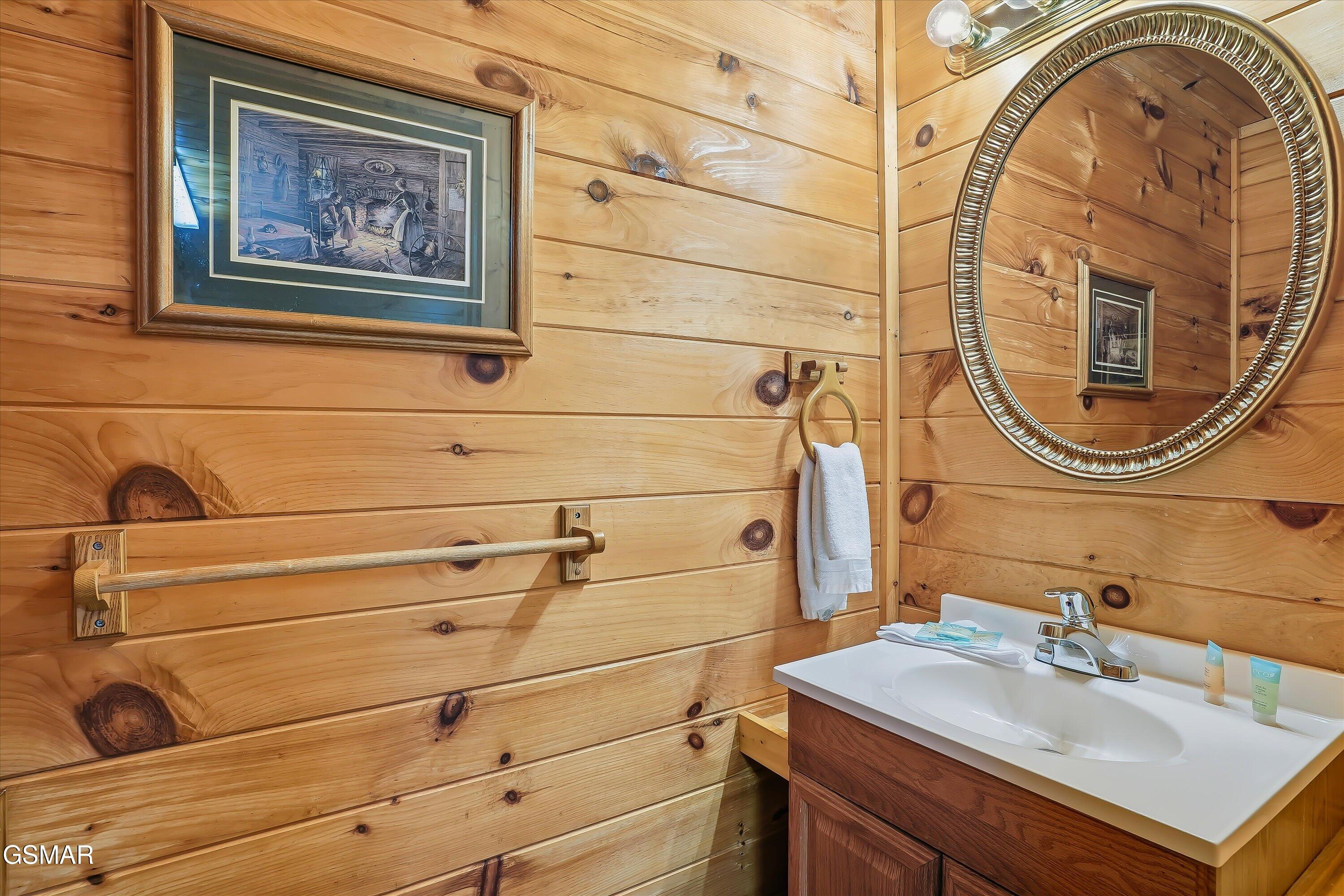 2061 Luzerne Drive Gatlinburg TN 37738