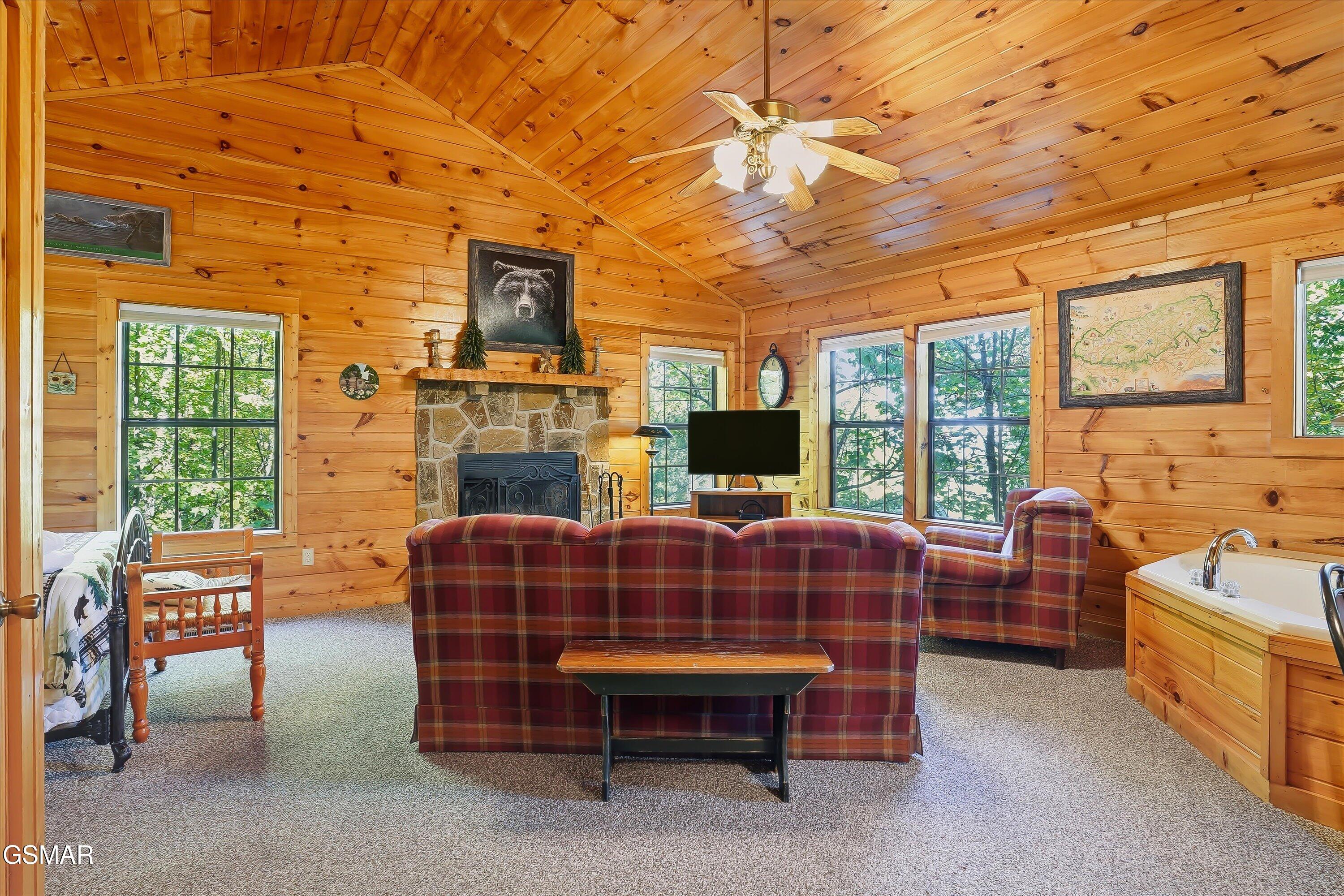 2061 Luzerne Drive Gatlinburg TN 37738