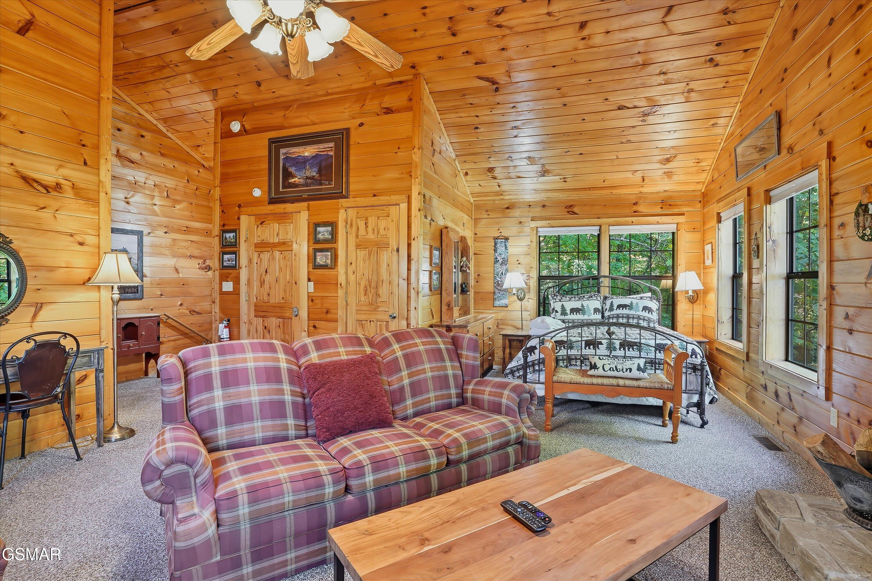 2061 Luzerne Drive Gatlinburg TN 37738