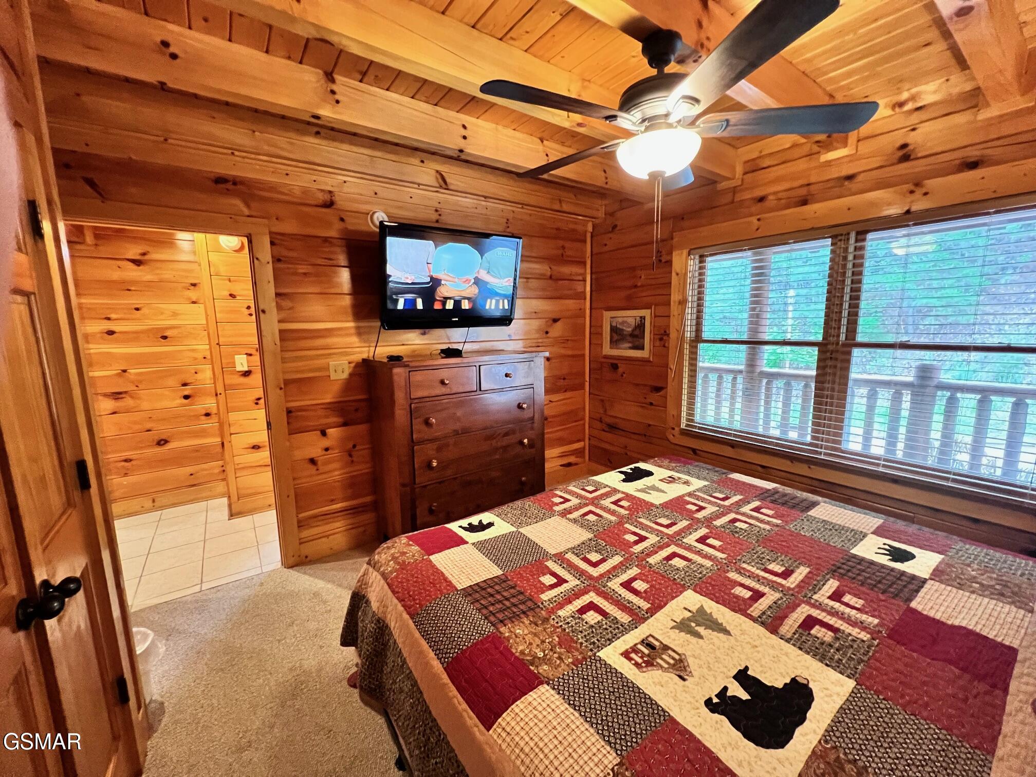 1726 Summit View Way Pigeon Forge TN 37862