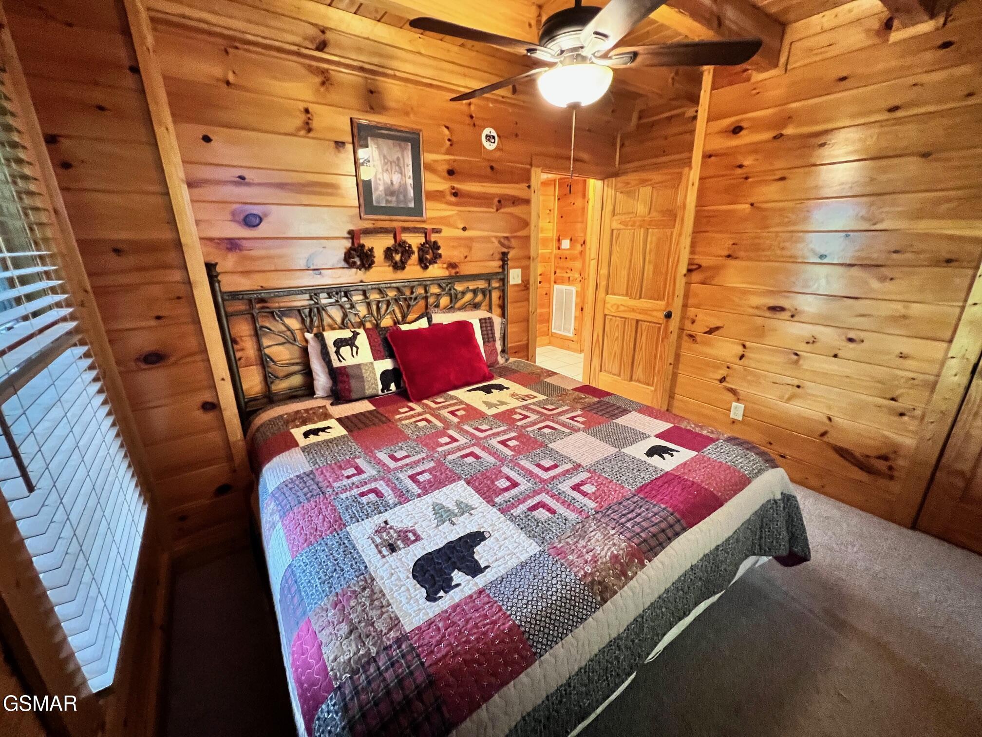1726 Summit View Way Pigeon Forge TN 37862