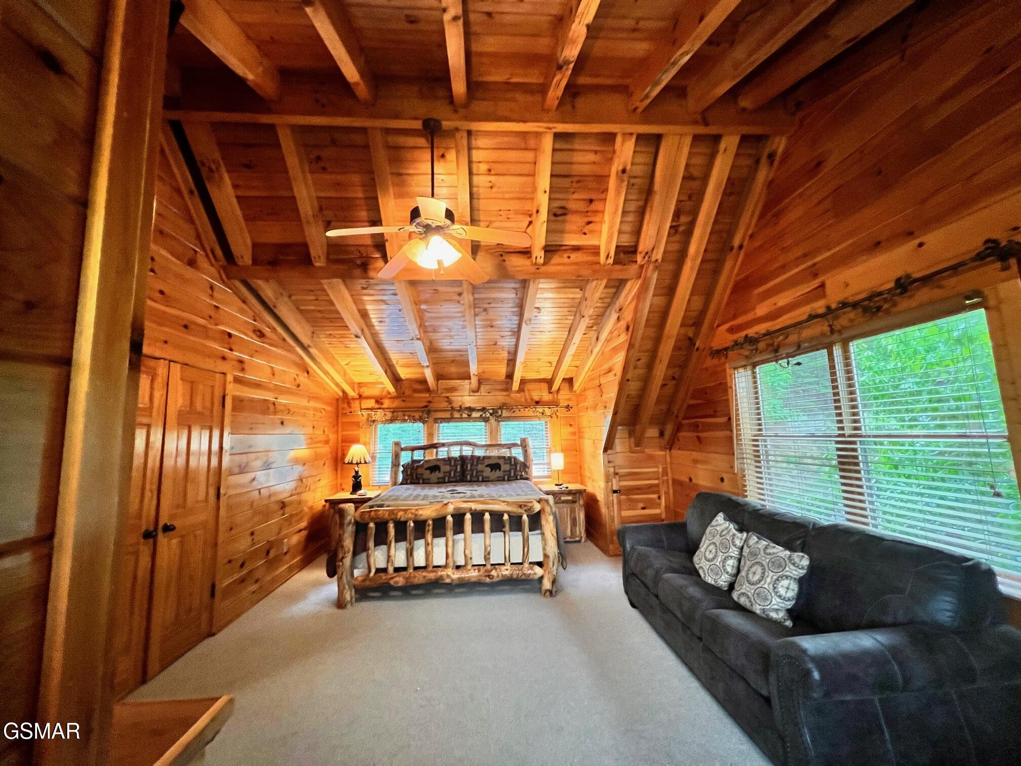 1726 Summit View Way Pigeon Forge TN 37862