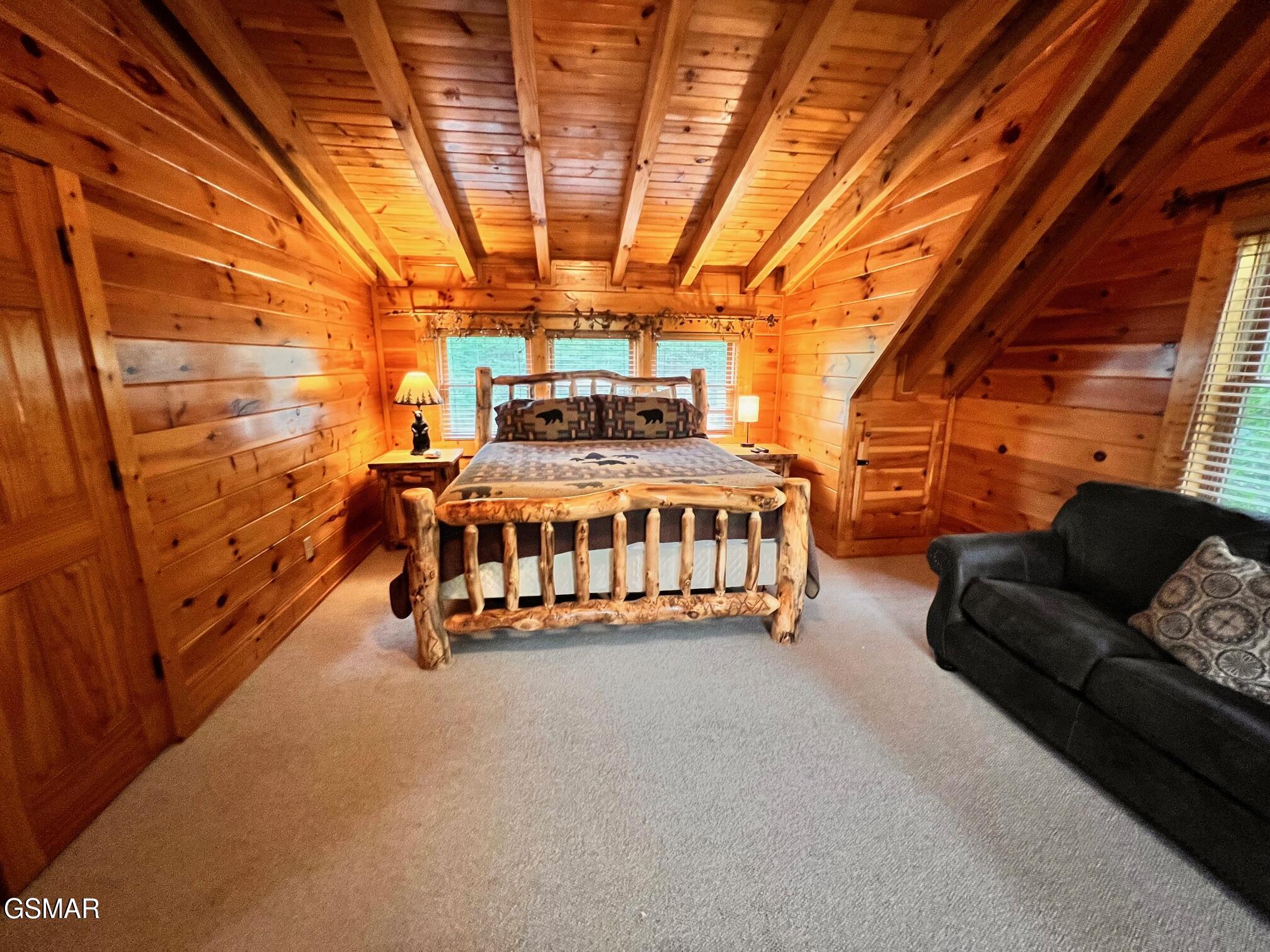 1726 Summit View Way Pigeon Forge TN 37862
