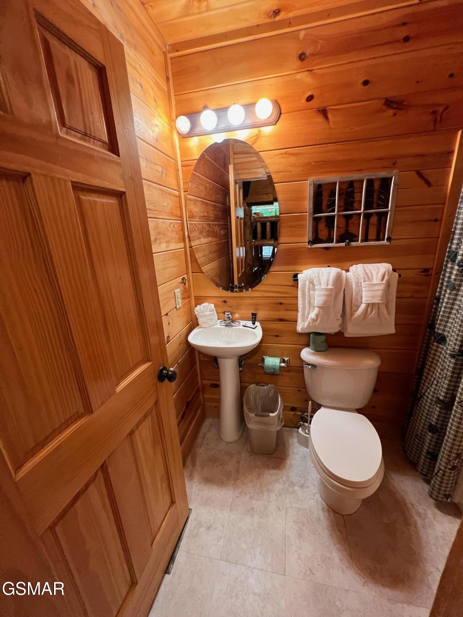 1726 Summit View Way Pigeon Forge TN 37862