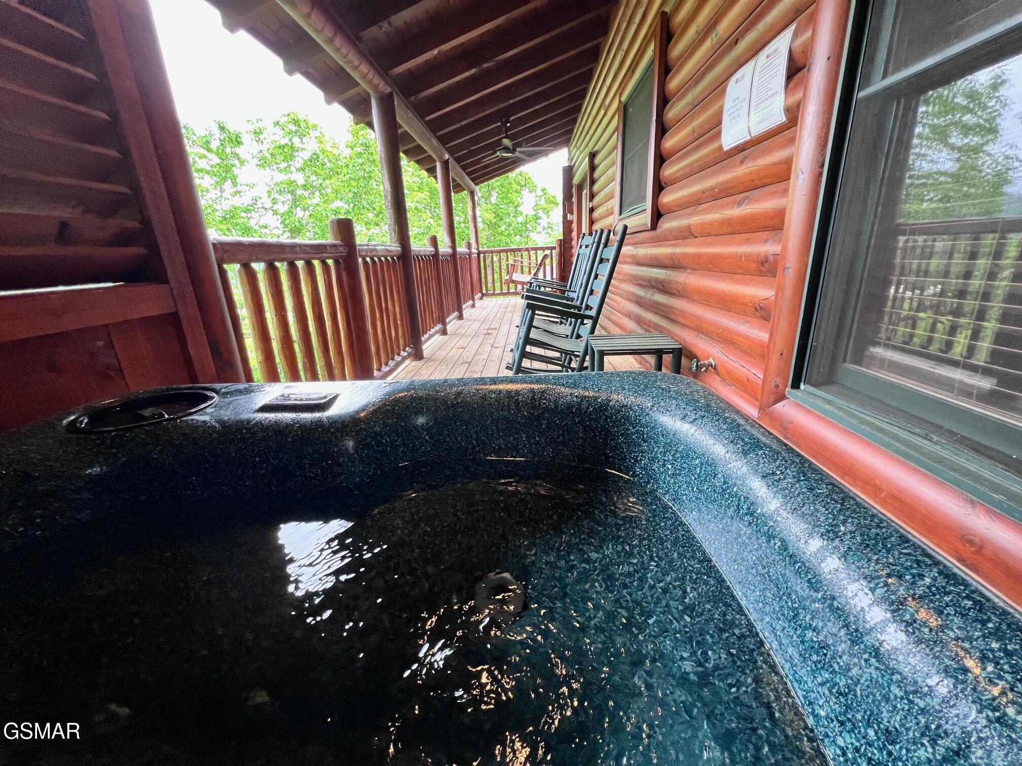 1726 Summit View Way Pigeon Forge TN 37862