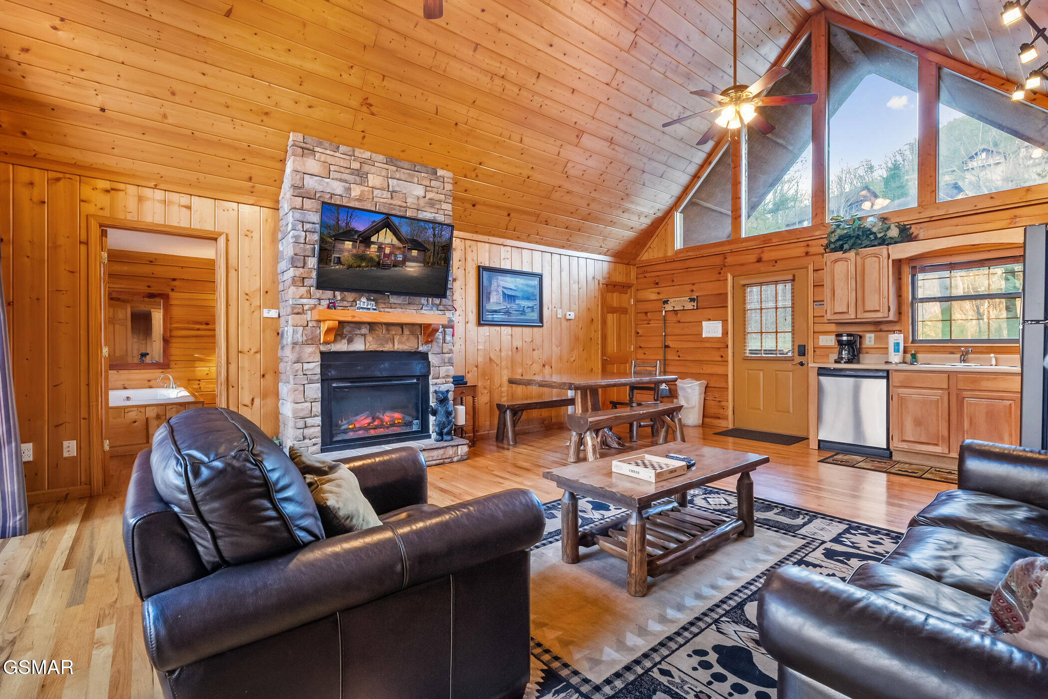 1509 Bears Den Way Sevierville TN 37862