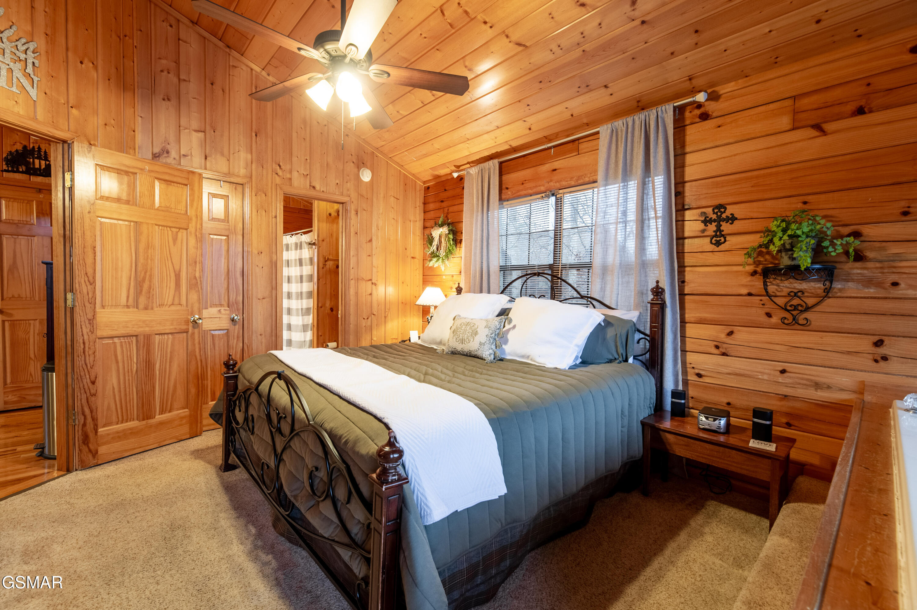 2210 Hawks Point Way Sevierville TN 37862