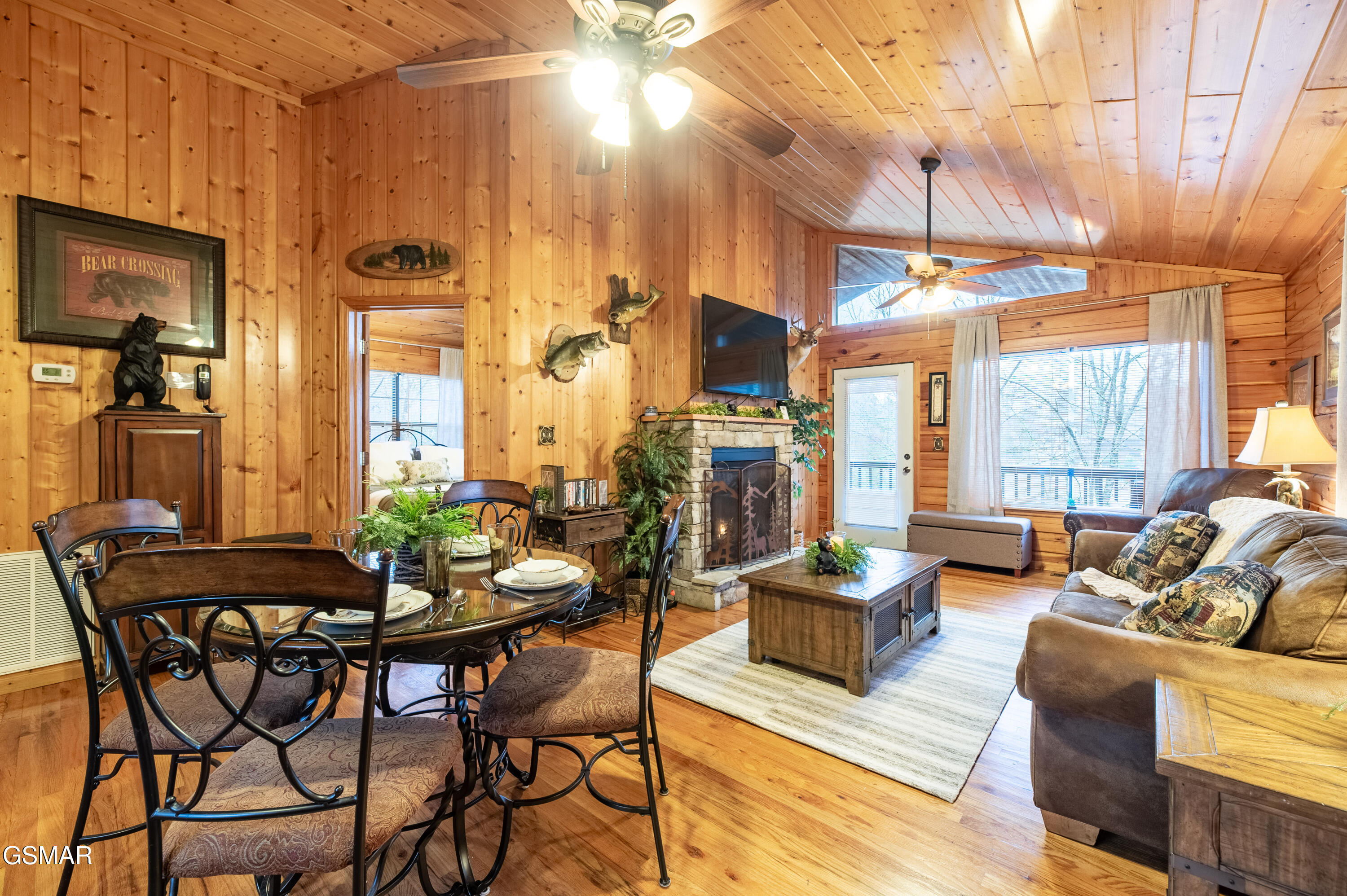 2210 Hawks Point Way Sevierville TN 37862