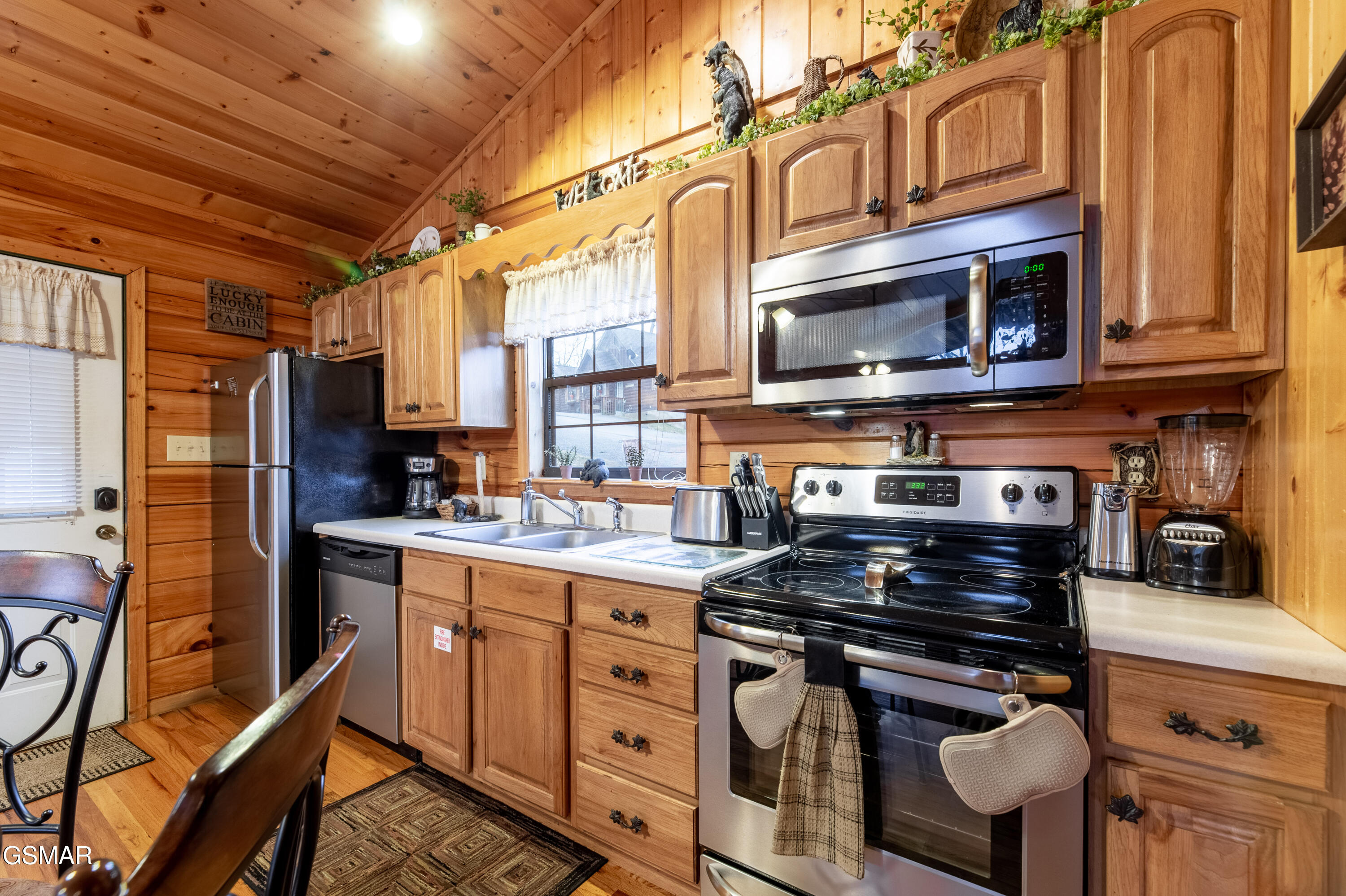 2210 Hawks Point Way Sevierville TN 37862