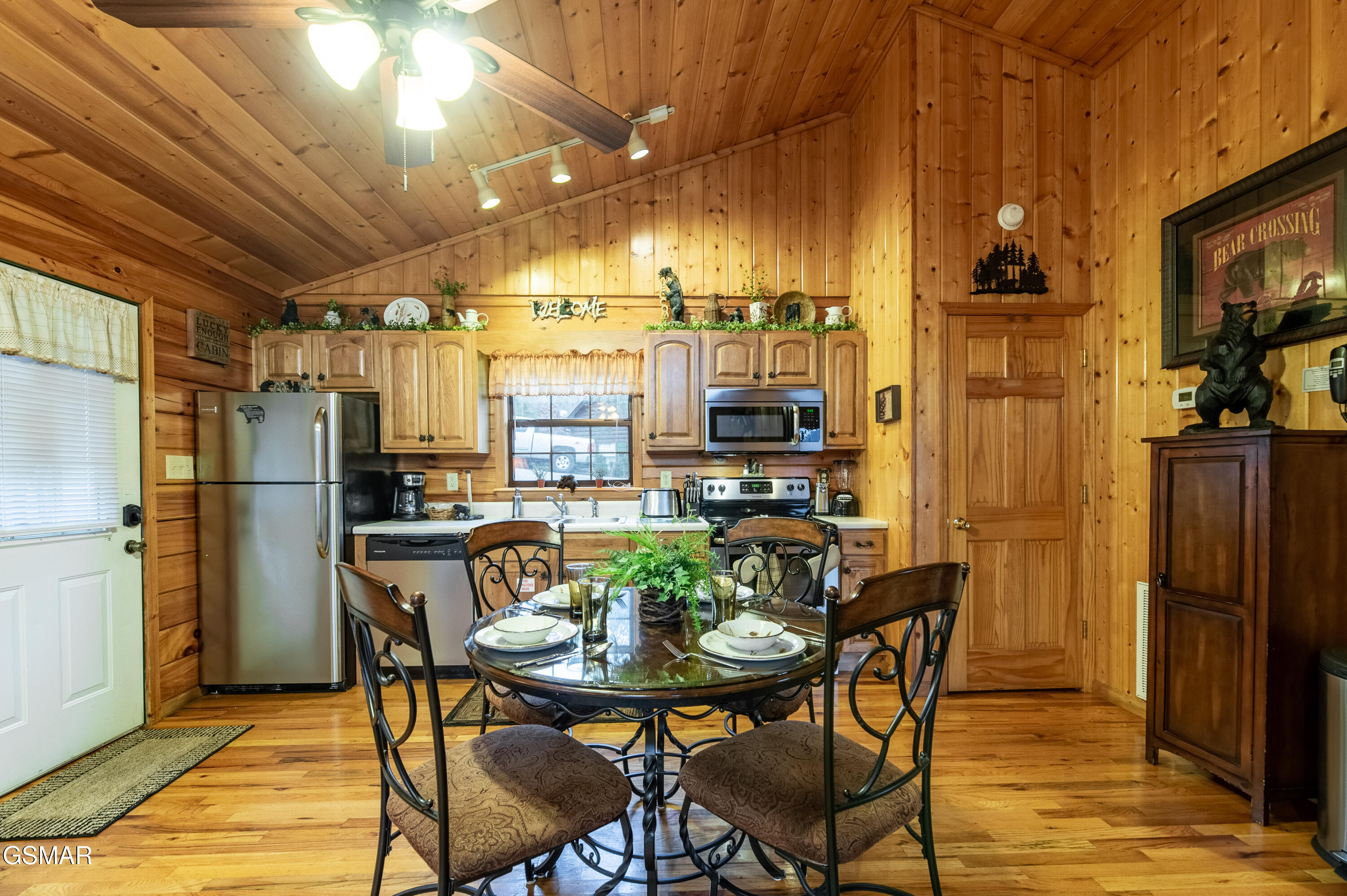 2210 Hawks Point Way Sevierville TN 37862