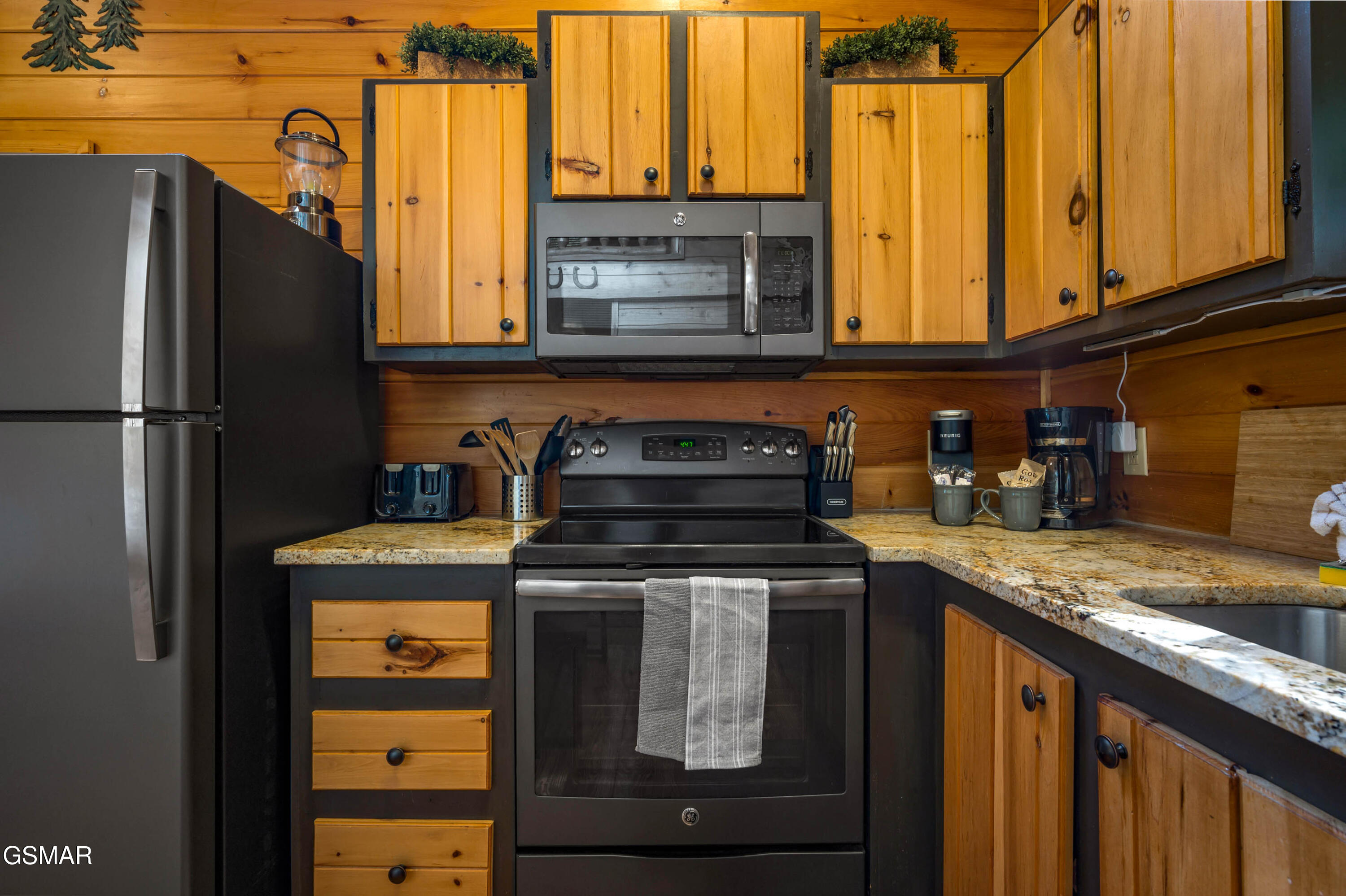 1705 Quail Hollow Way Sevierville TN 37876