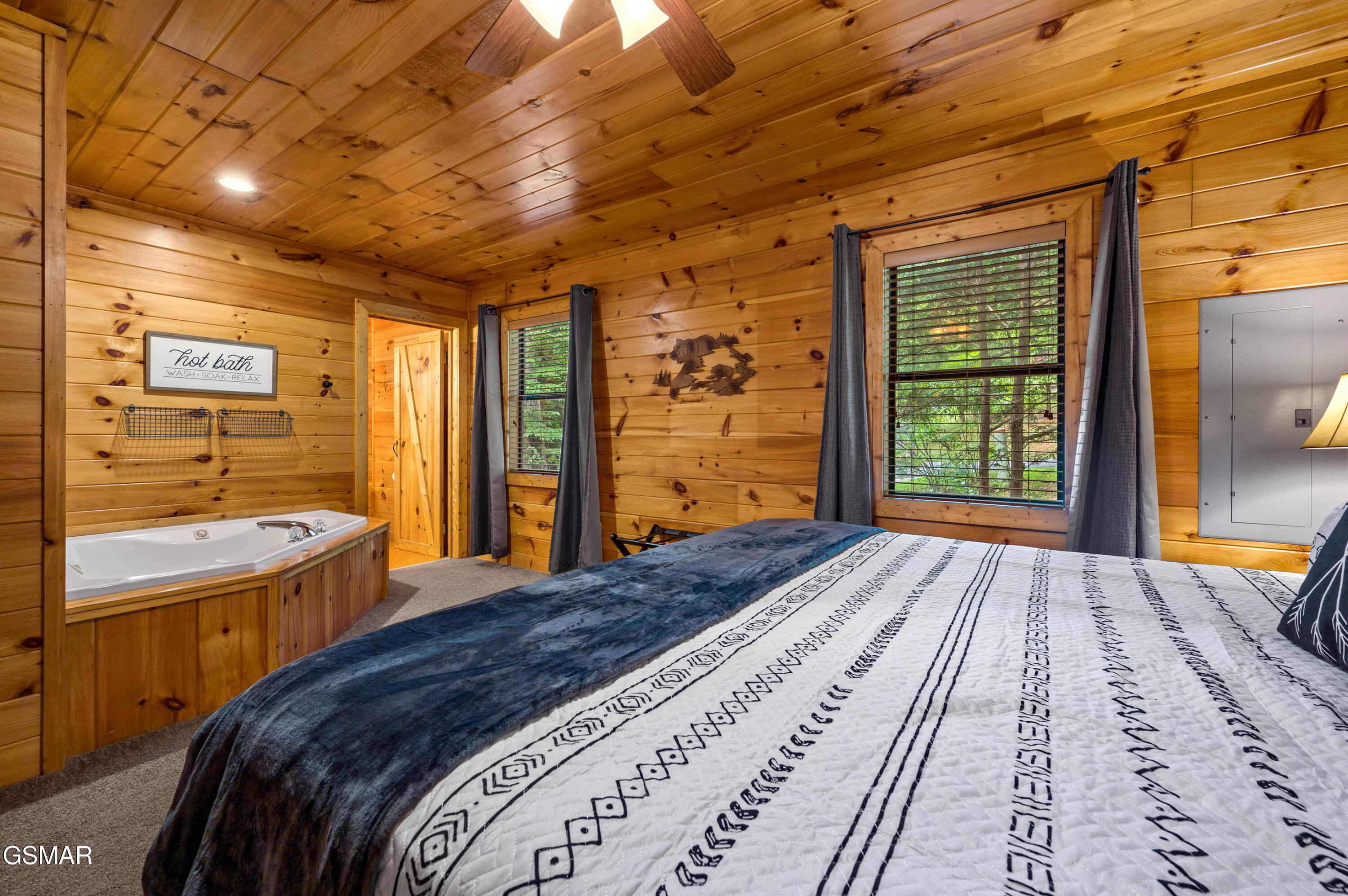 1705 Quail Hollow Way Sevierville TN 37876