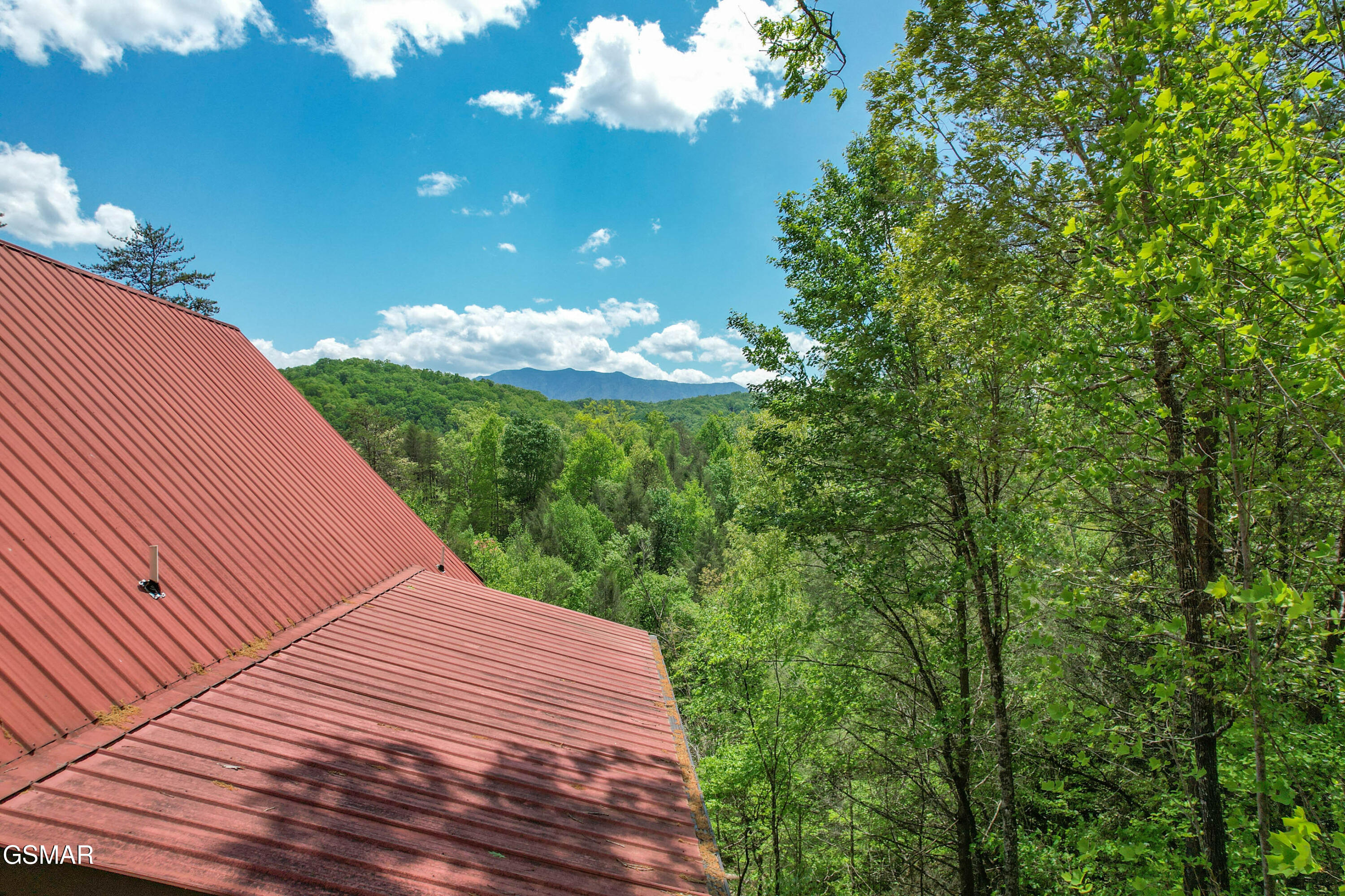 1705 Quail Hollow Way Sevierville TN 37876