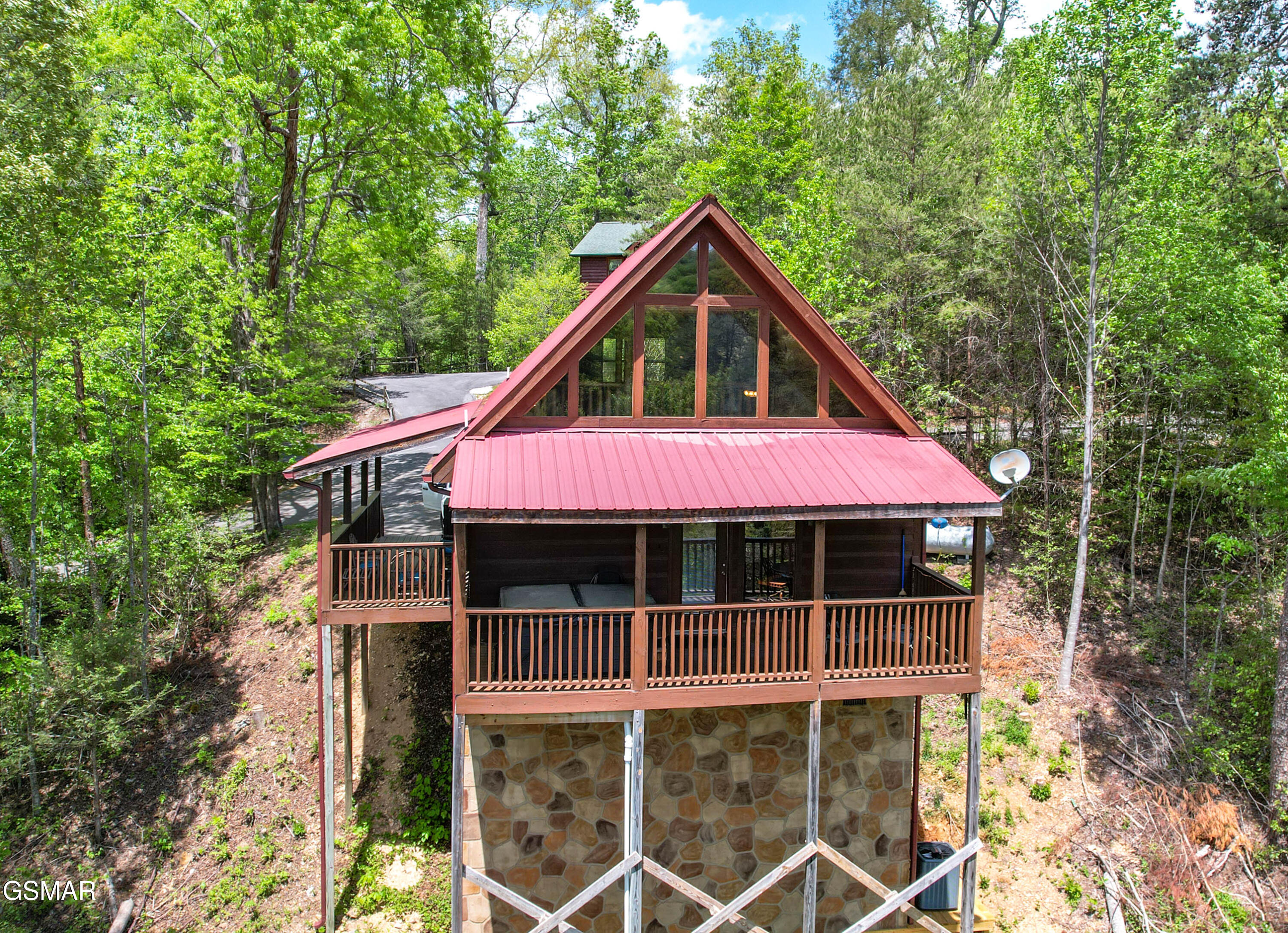 1705 Quail Hollow Way Sevierville TN 37876