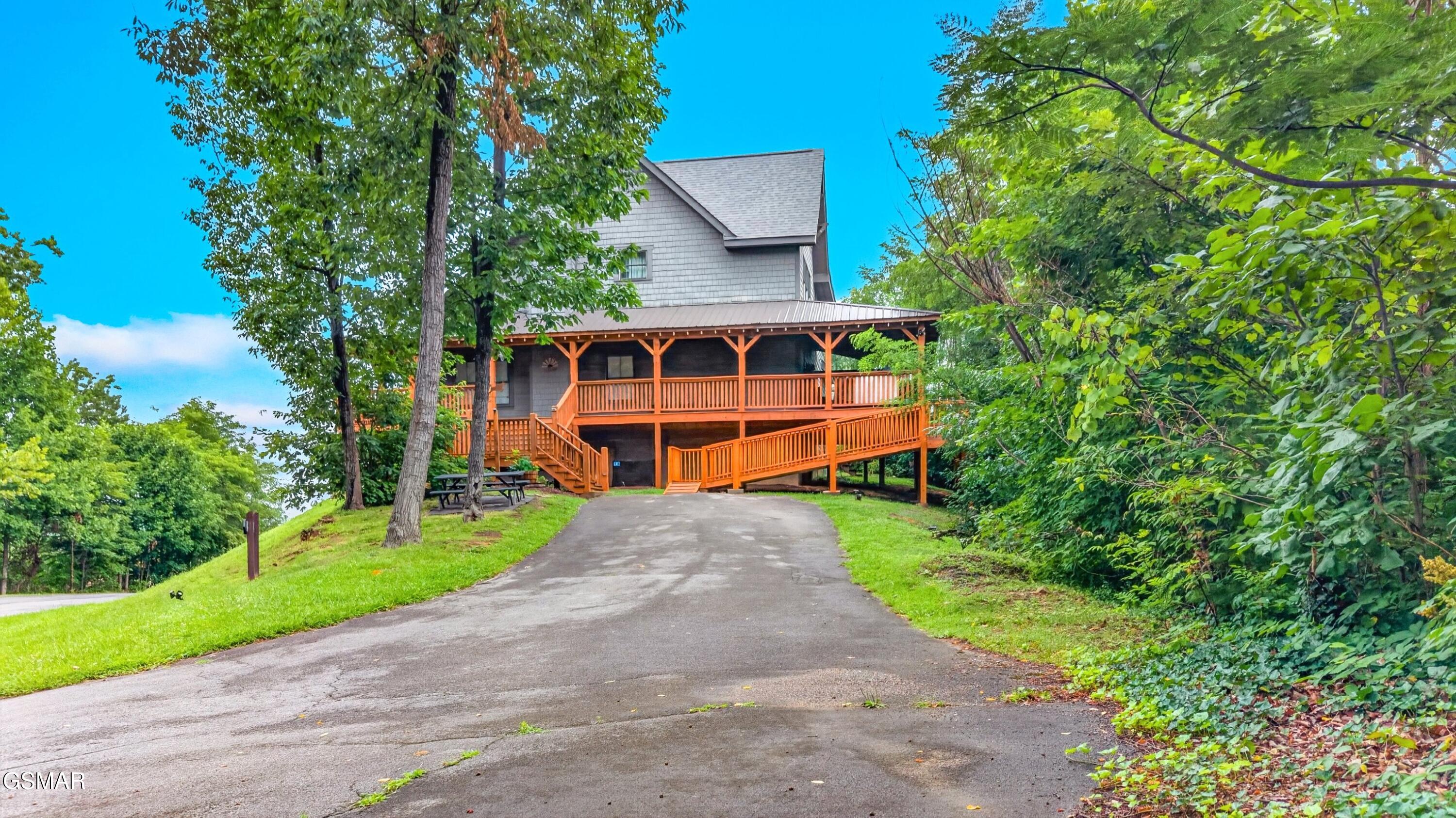 815 Wattle Blossom Drive Gatlinburg TN 37738