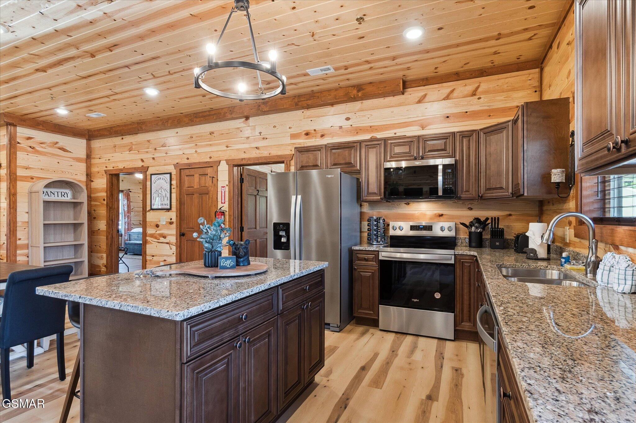 753 Bethlehem Way Sevierville TN 37876
