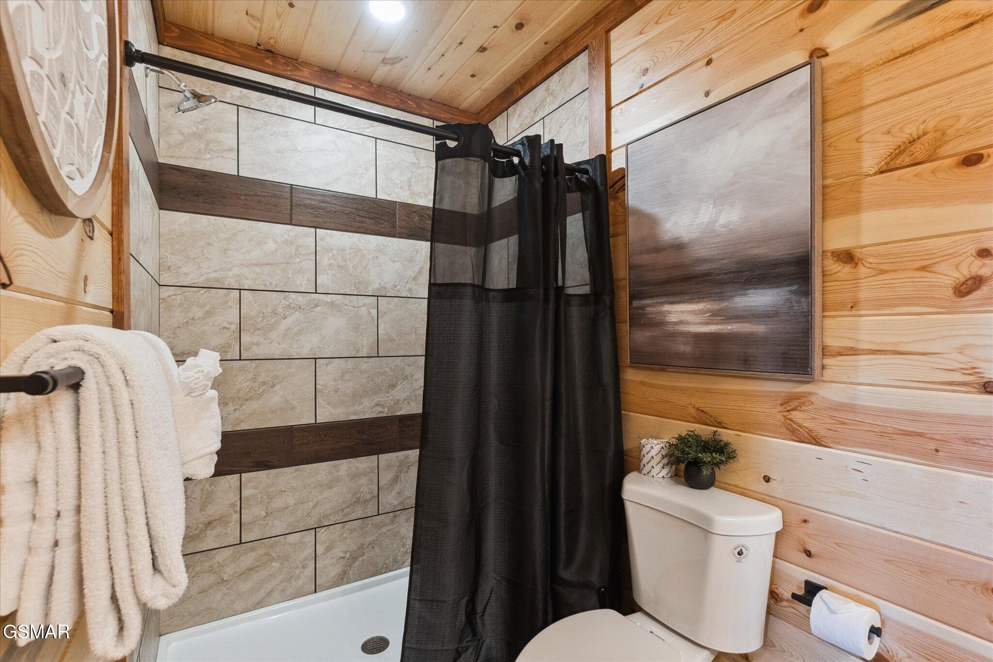 753 Bethlehem Way Sevierville TN 37876