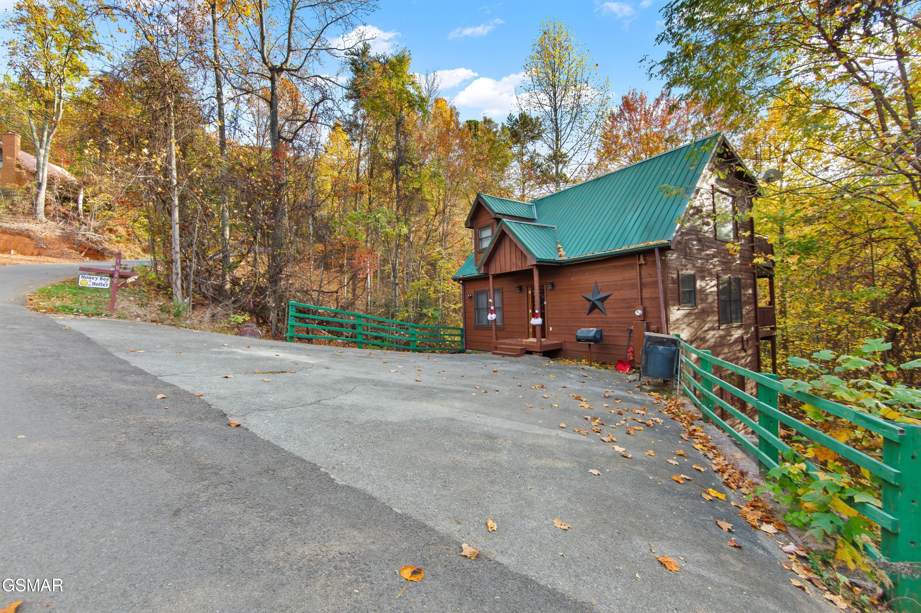 1825 Cherry View Lane Sevierville TN 37876