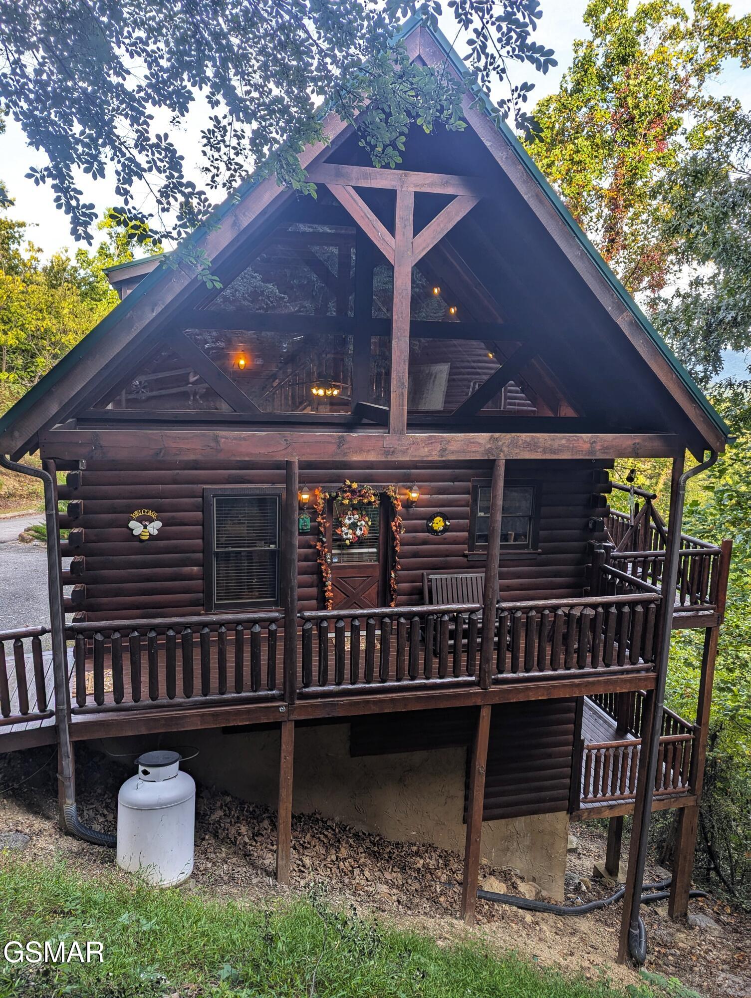 2251 Upper Middle Creek #11 Road Sevierville TN 37876