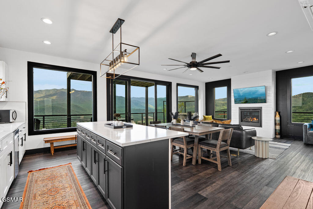 922 Piney Butt Way Gatlinburg TN 37738