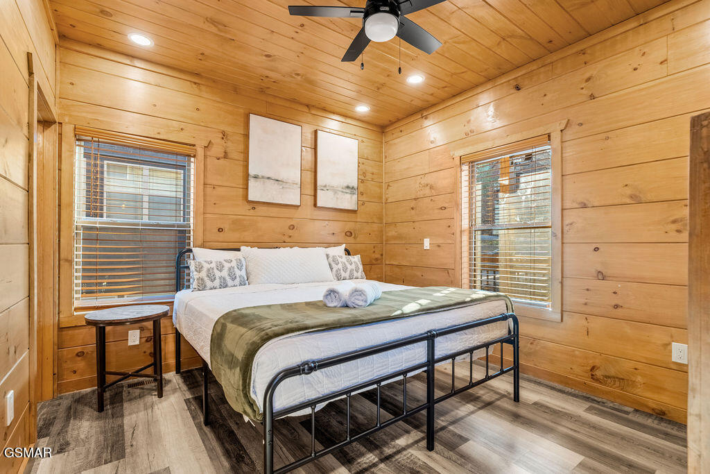 2832 Sequoia Road Pigeon Forge TN 37863