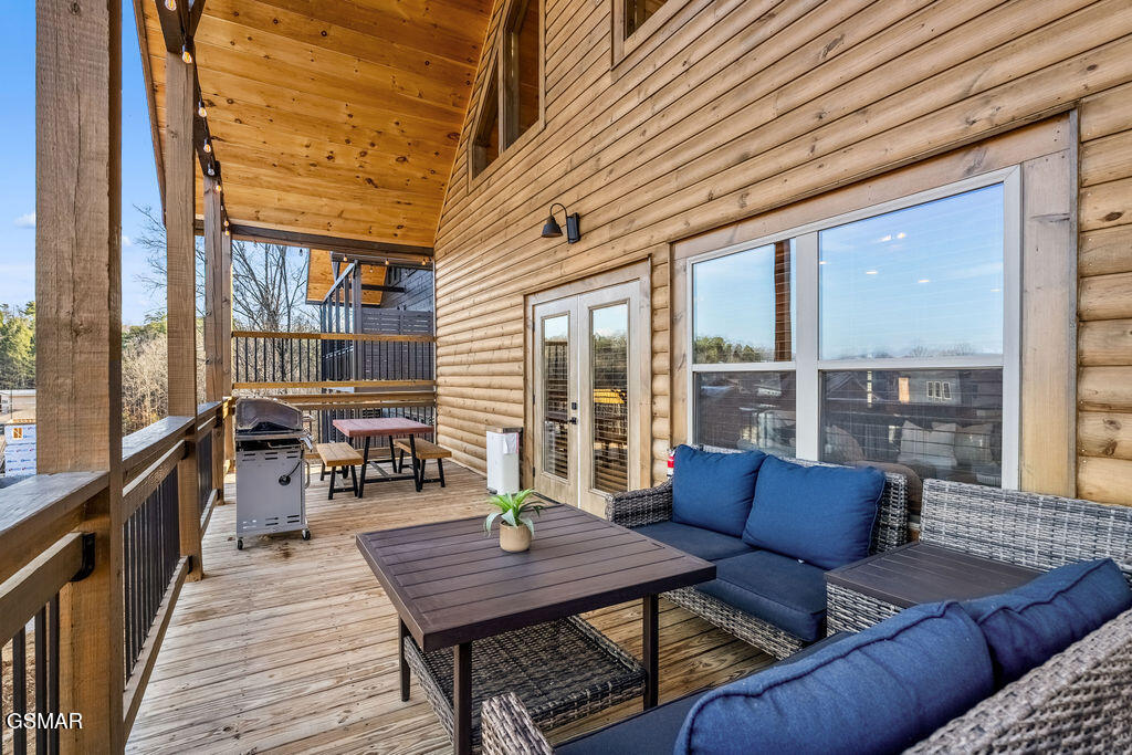 2832 Sequoia Road Pigeon Forge TN 37863
