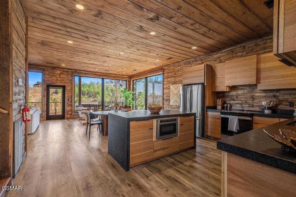 545 Edgewood Drive Gatlinburg TN 37738