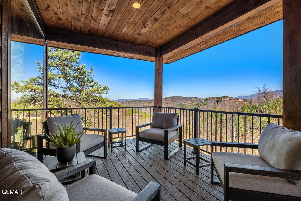 545 Edgewood Drive Gatlinburg TN 37738