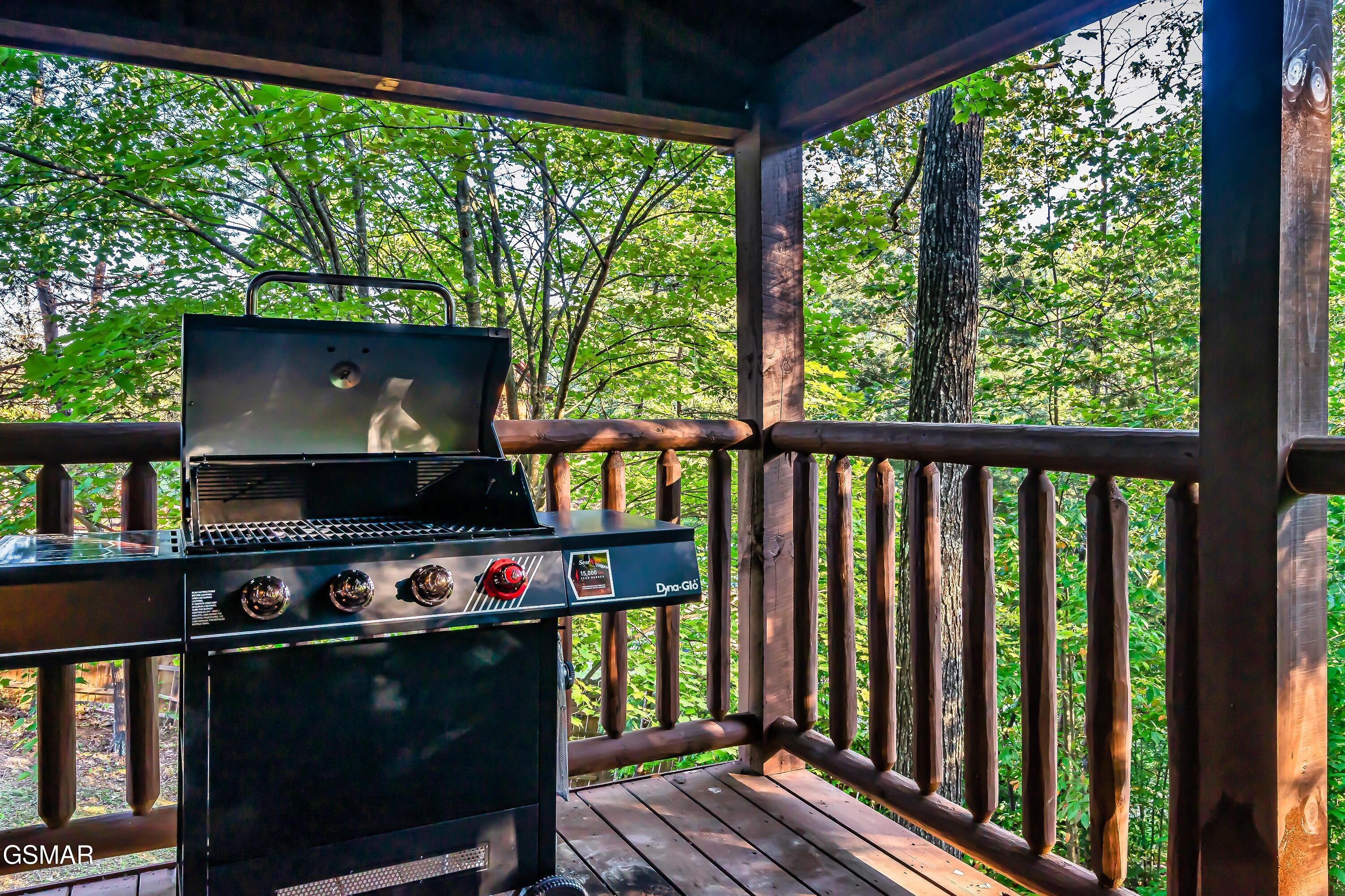 2306 Wooddale Way Sevierville TN 37876