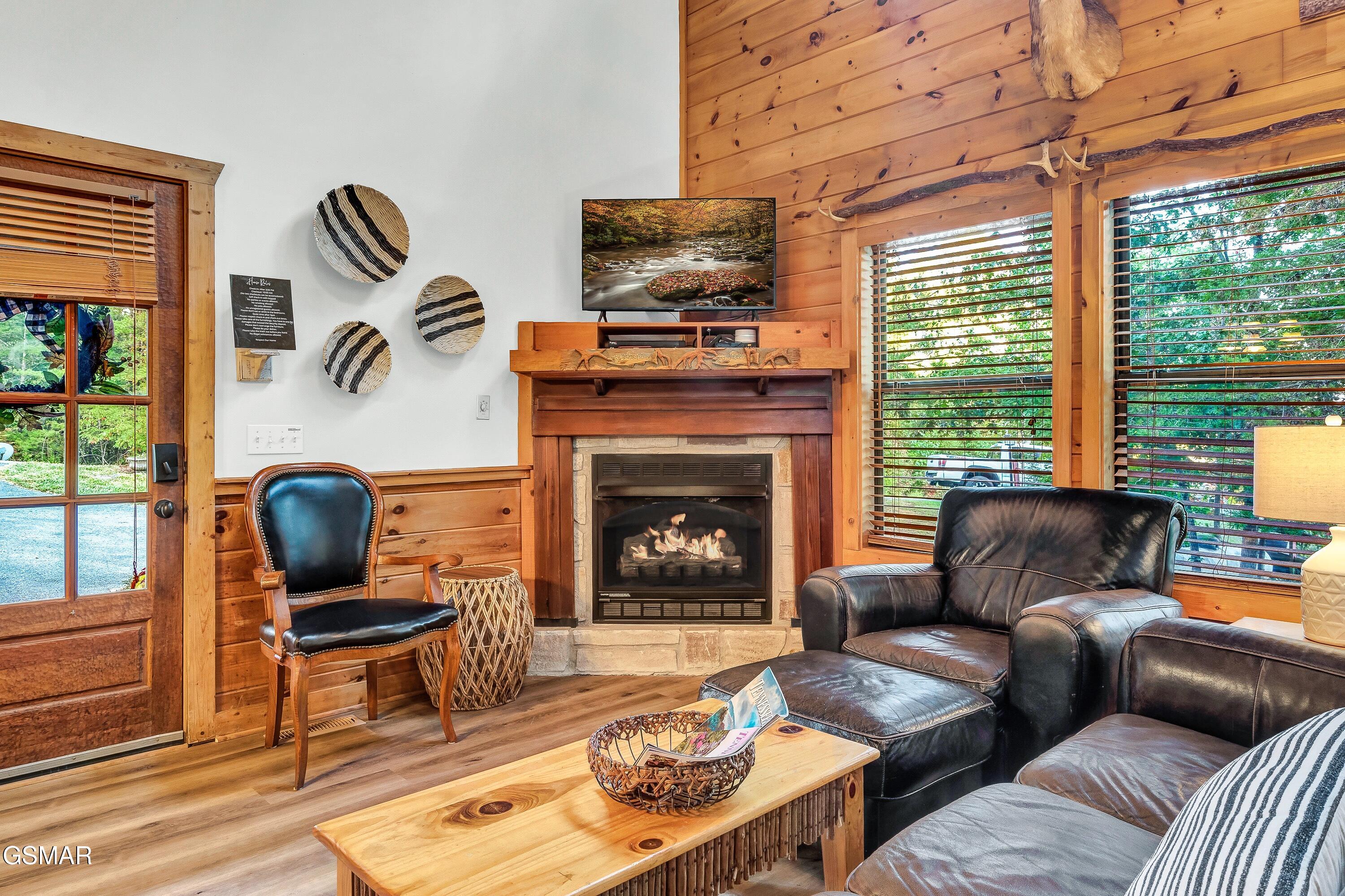2306 Wooddale Way Sevierville TN 37876