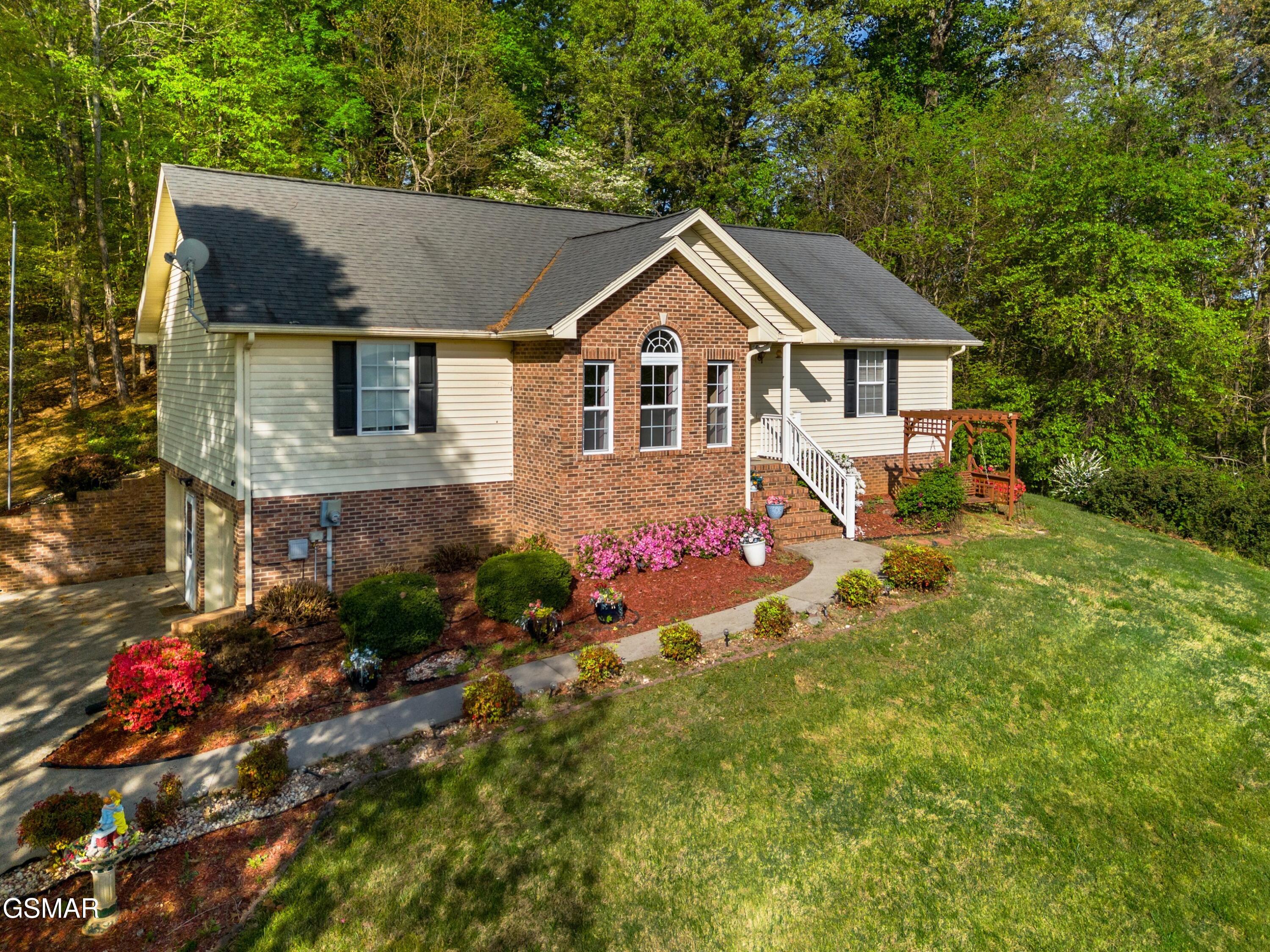 833 Thomas Farms Drive Jefferson City TN 37760