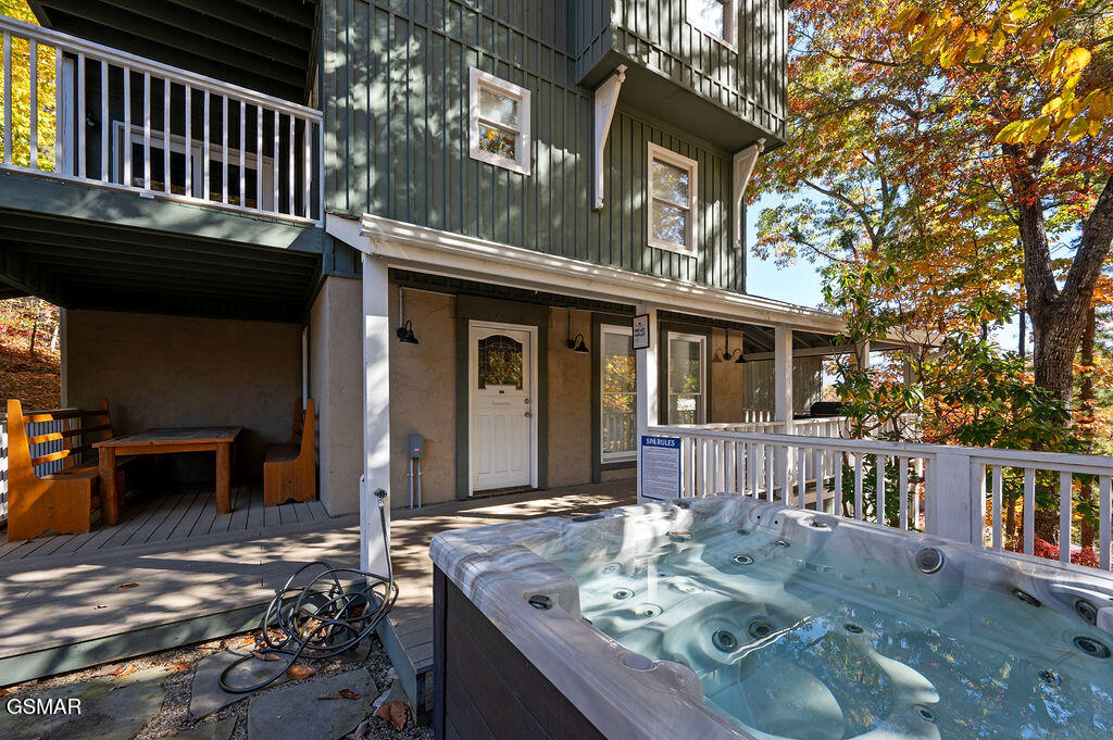 1106 Tanrac Trail Gatlinburg TN 37738