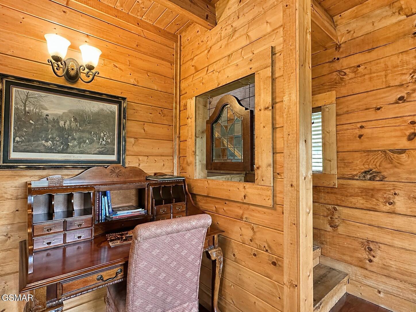 1619 J E D Trail Sevierville TN 37862