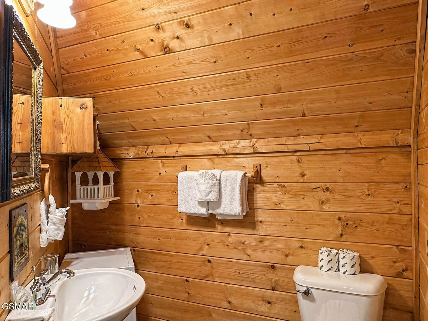 1619 J E D Trail Sevierville TN 37862