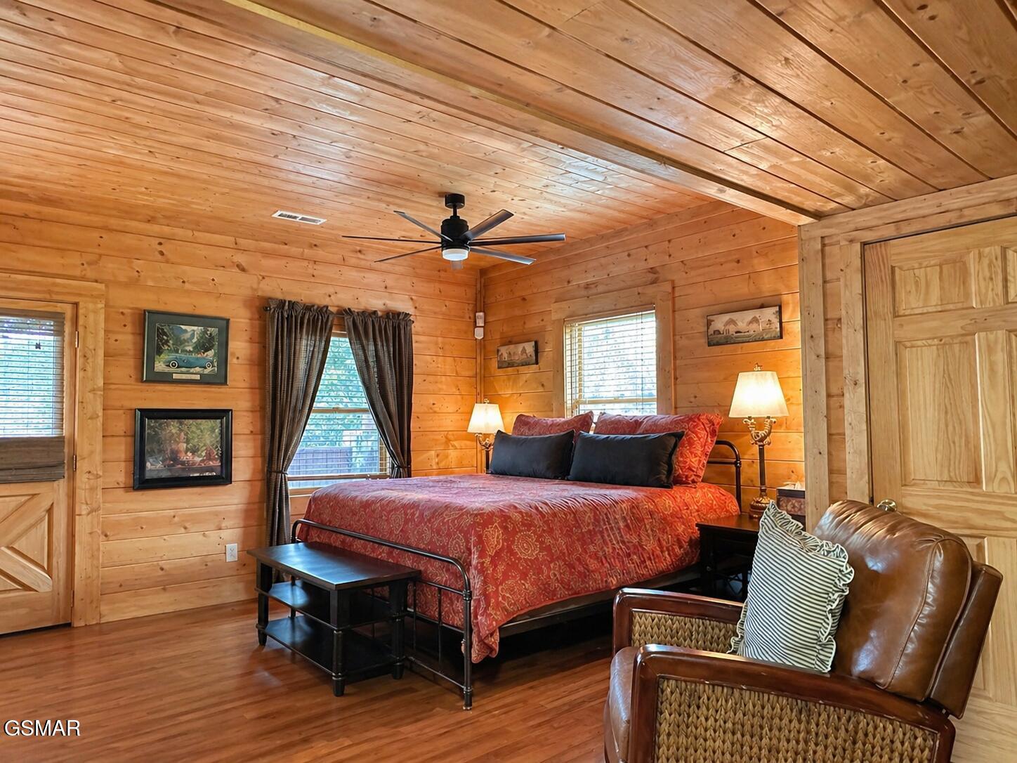 1619 J E D Trail Sevierville TN 37862
