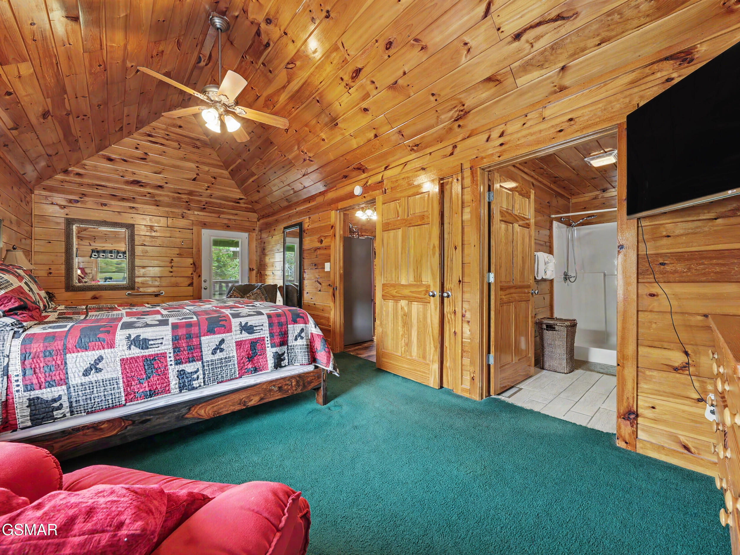 1629 Little Cabin Loop Sevierville TN 37862