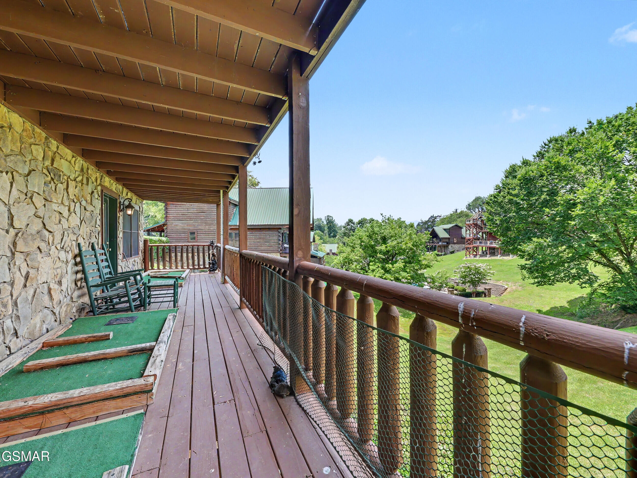 1629 Little Cabin Loop Sevierville TN 37862