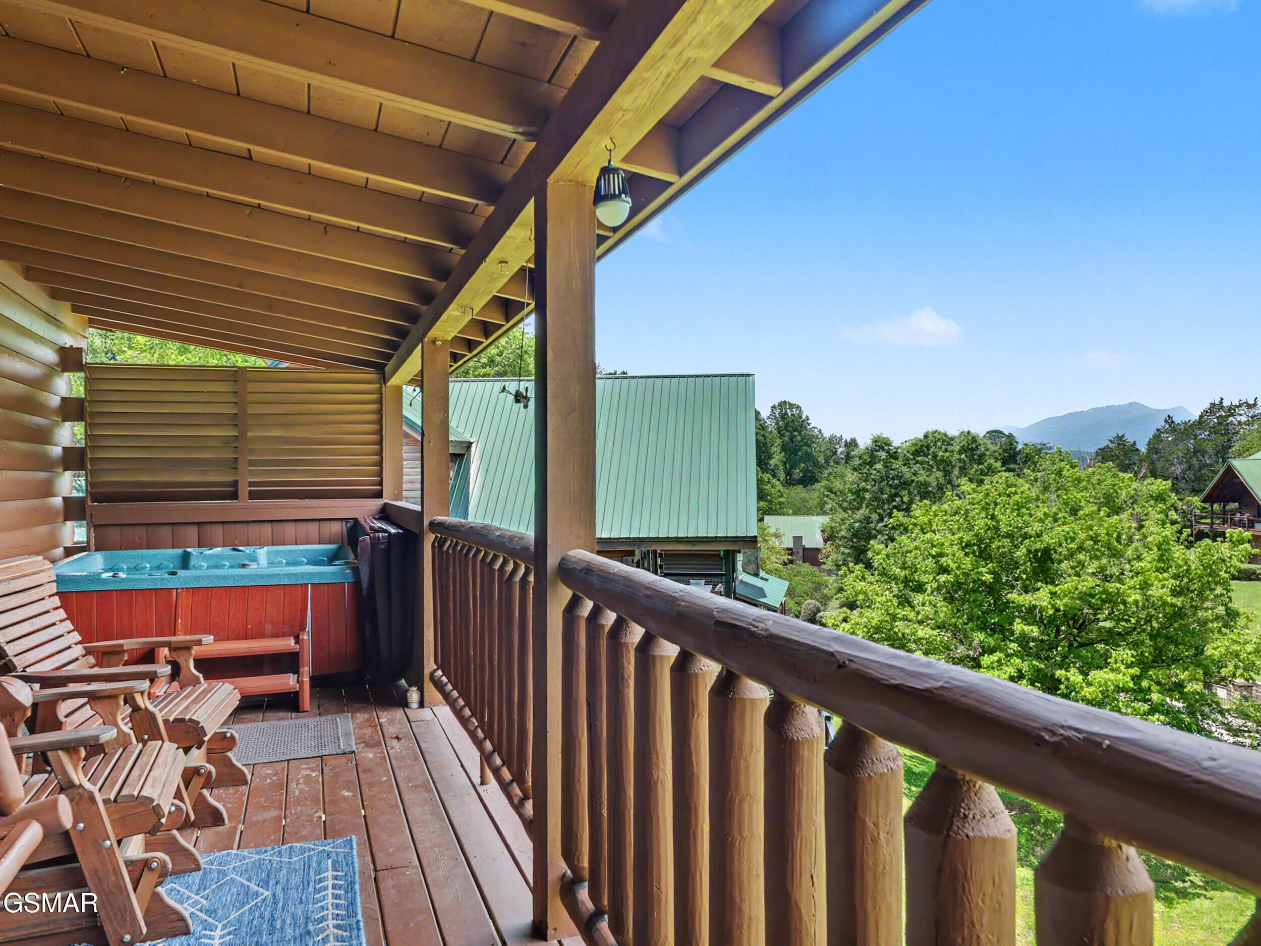 1629 Little Cabin Loop Sevierville TN 37862