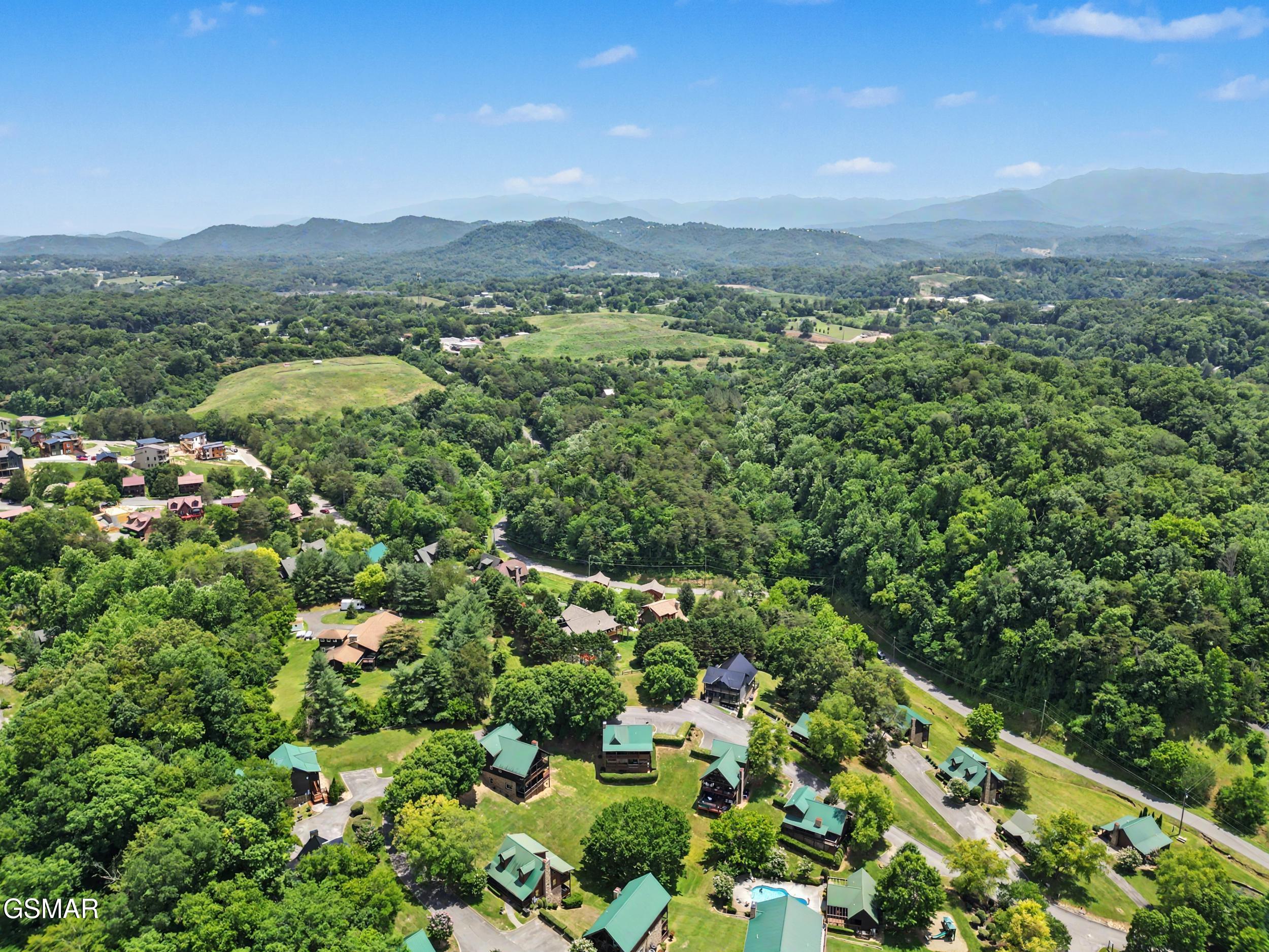 1629 Little Cabin Loop Sevierville TN 37862