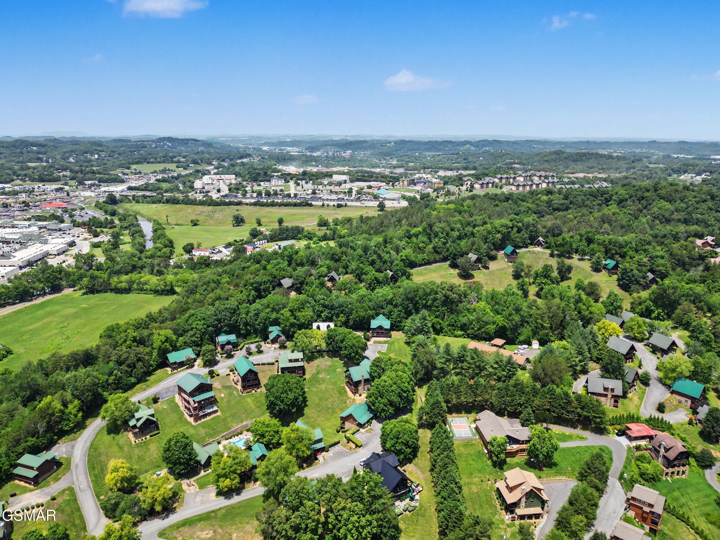 1629 Little Cabin Loop Sevierville TN 37862