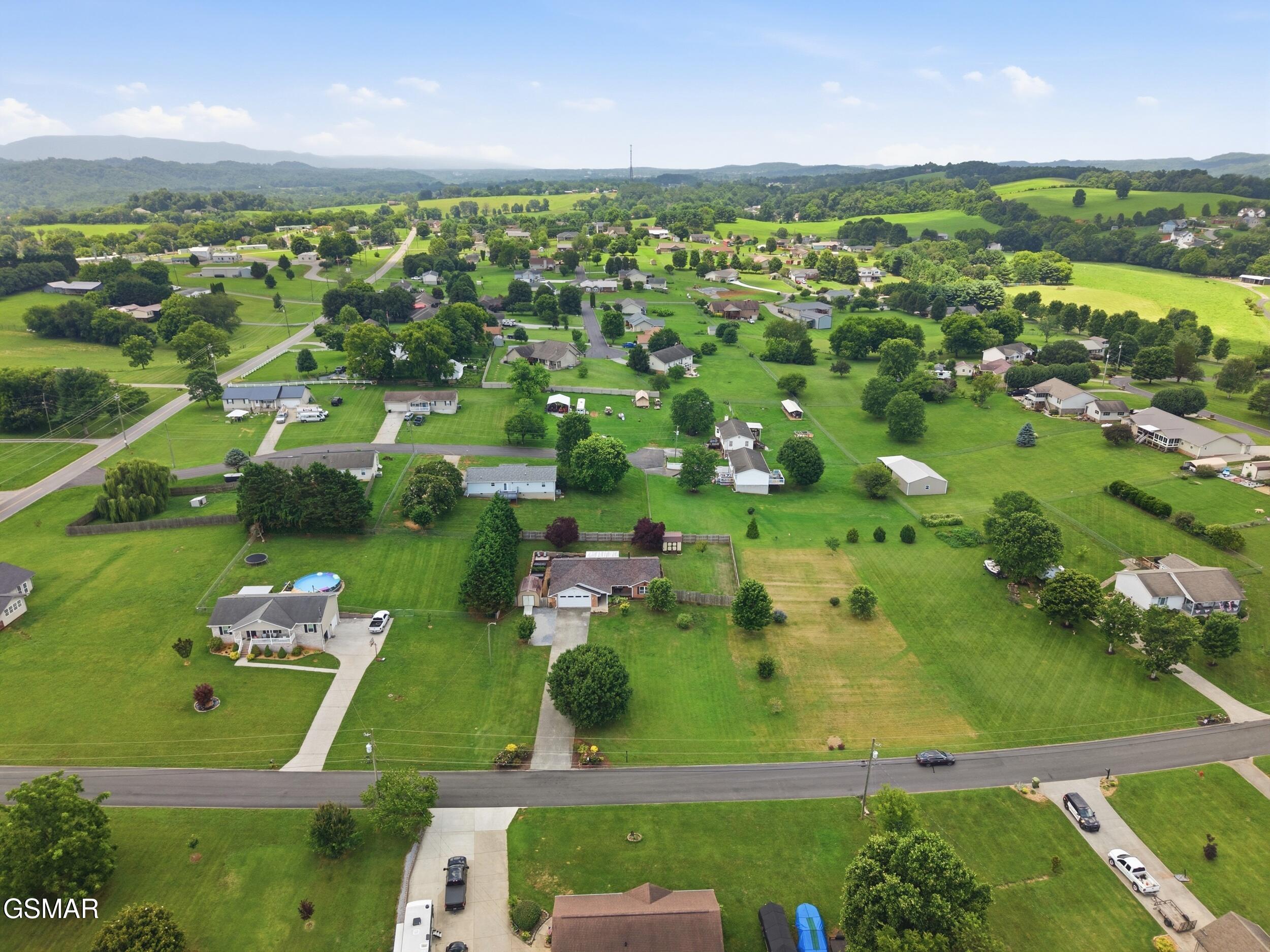 1413 Broadview Circle Sevierville TN 37876