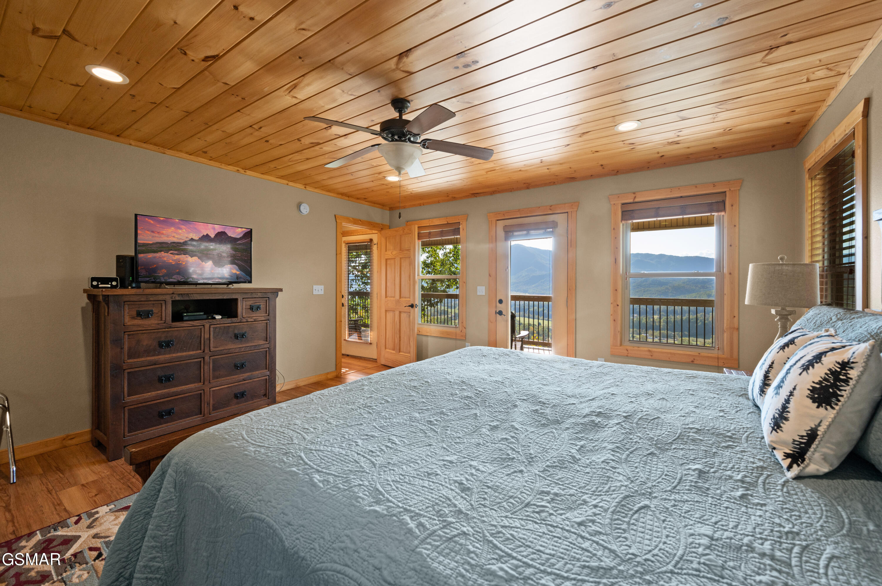 4249 Teaberry Vista Lane Sevierville TN 37862