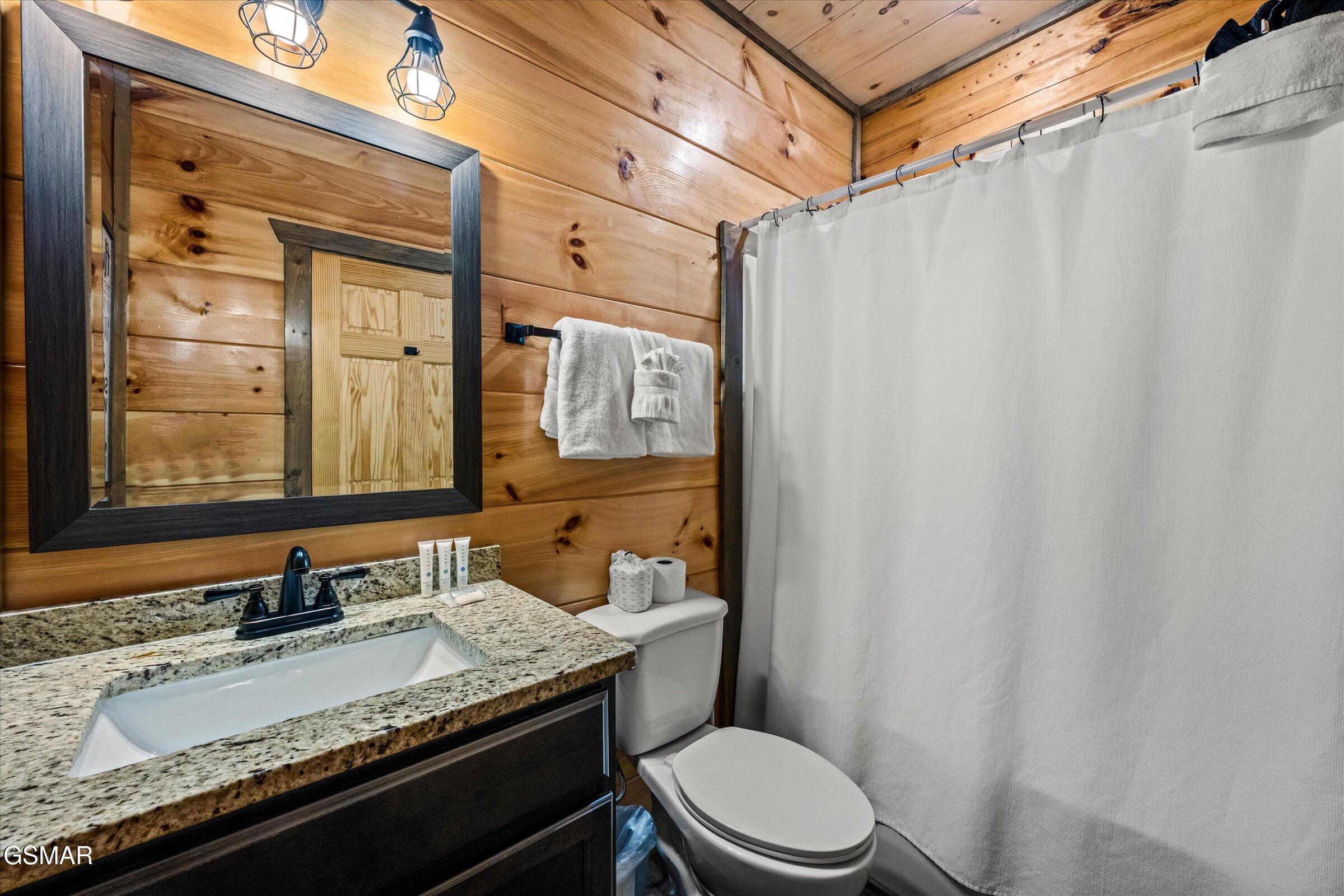 2243 Wingspan Drive Sevierville TN 37876