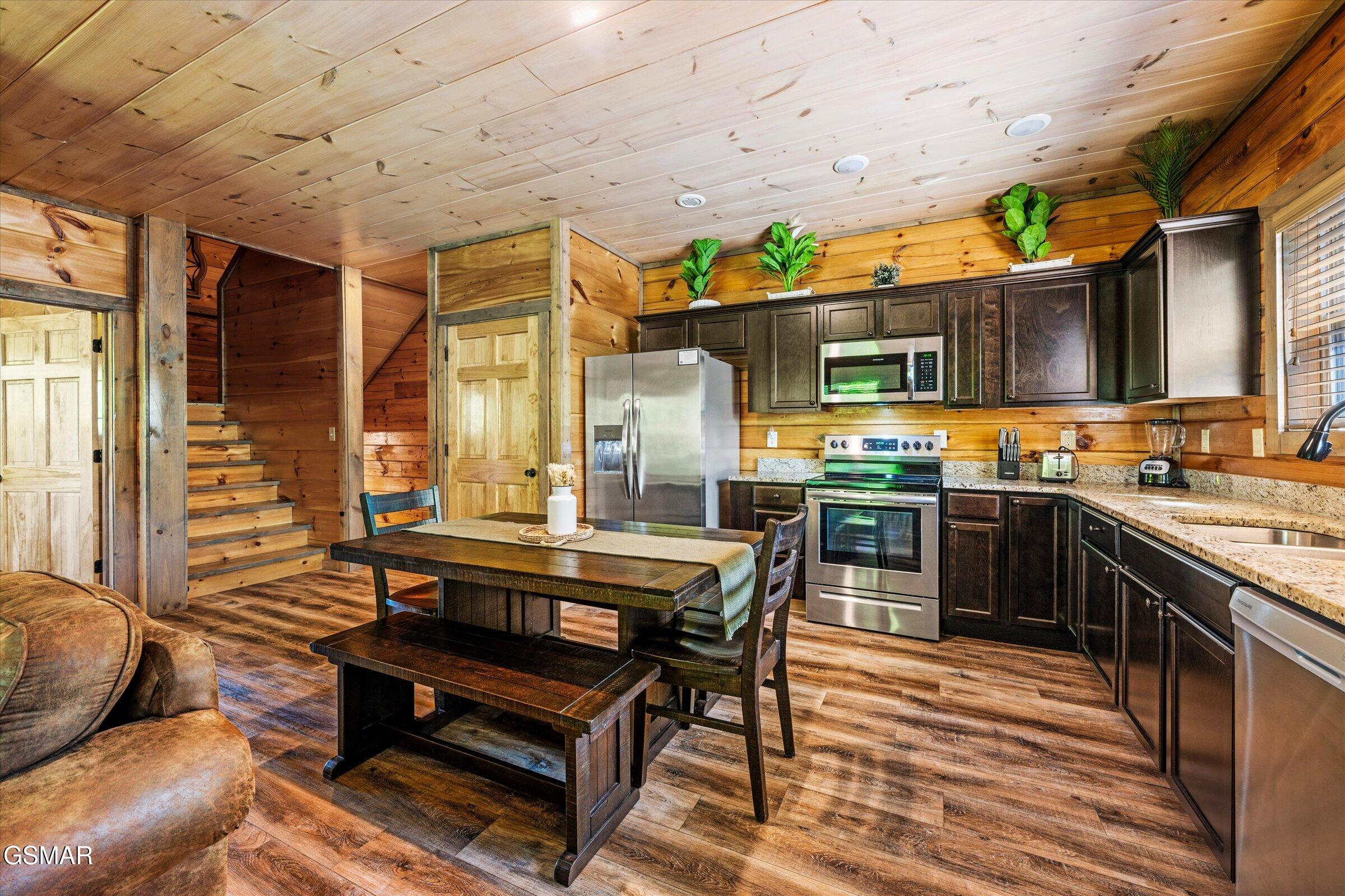 2243 Wingspan Drive Sevierville TN 37876