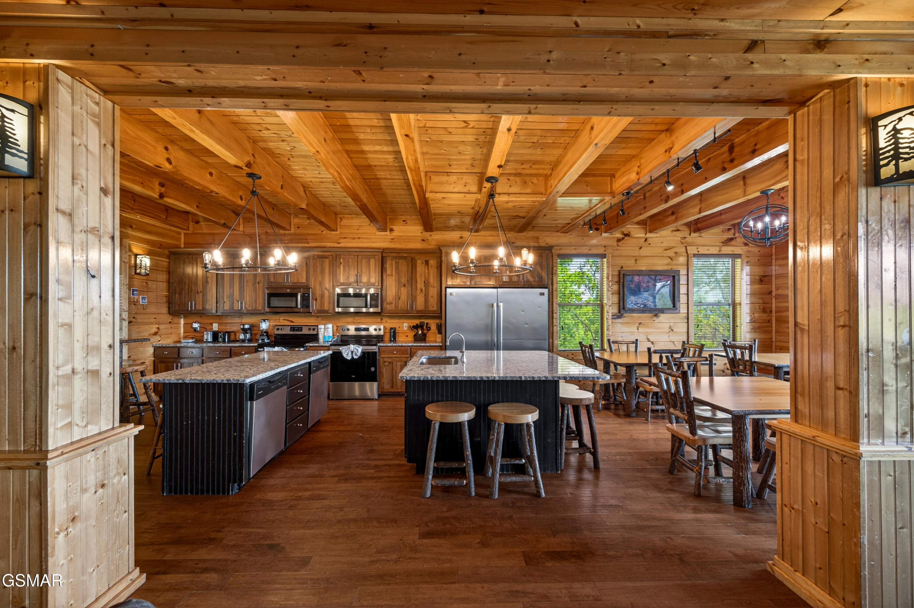 1932 Thistle Thorn Trail Sevierville TN 37876